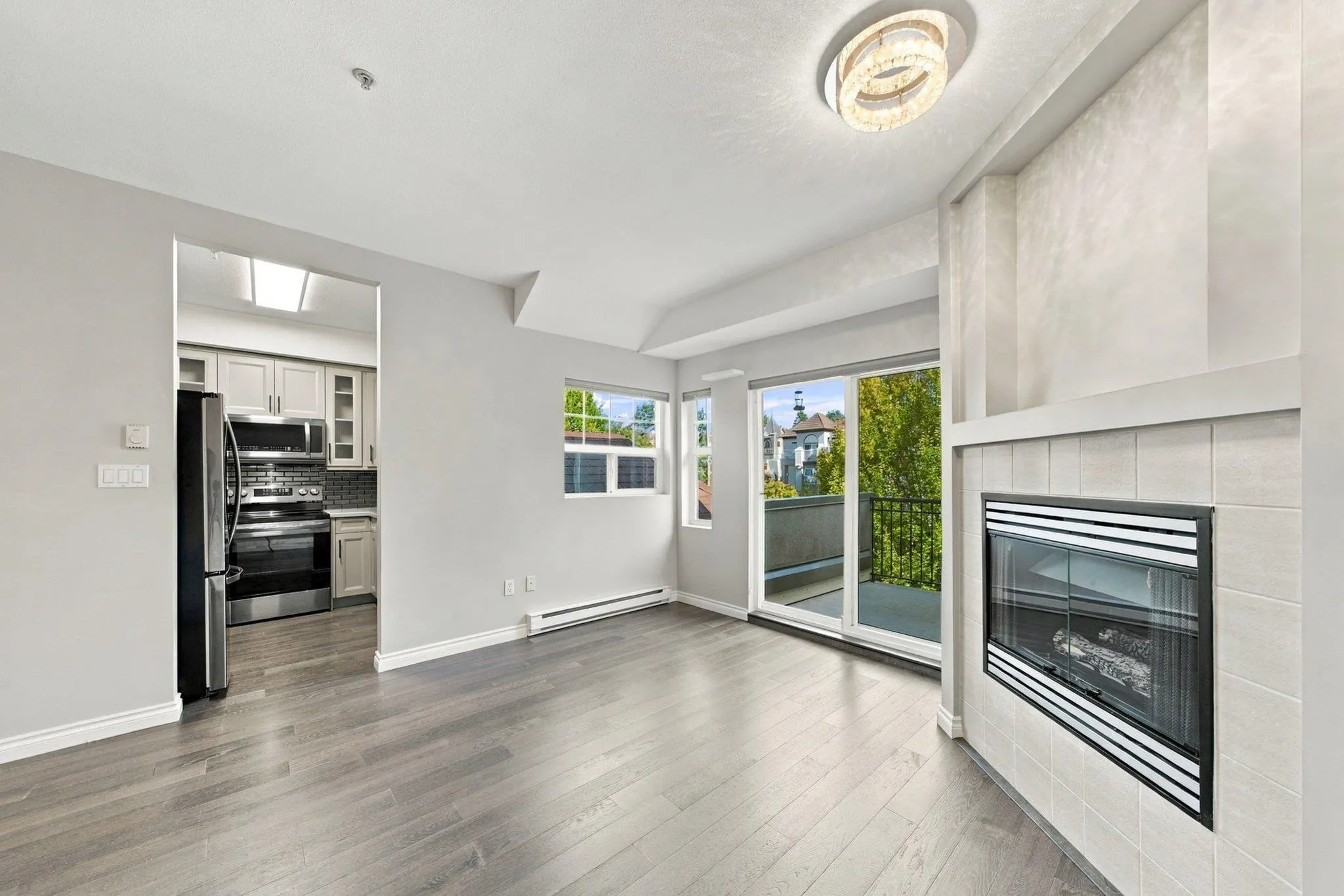 580 Twelfth Street #401