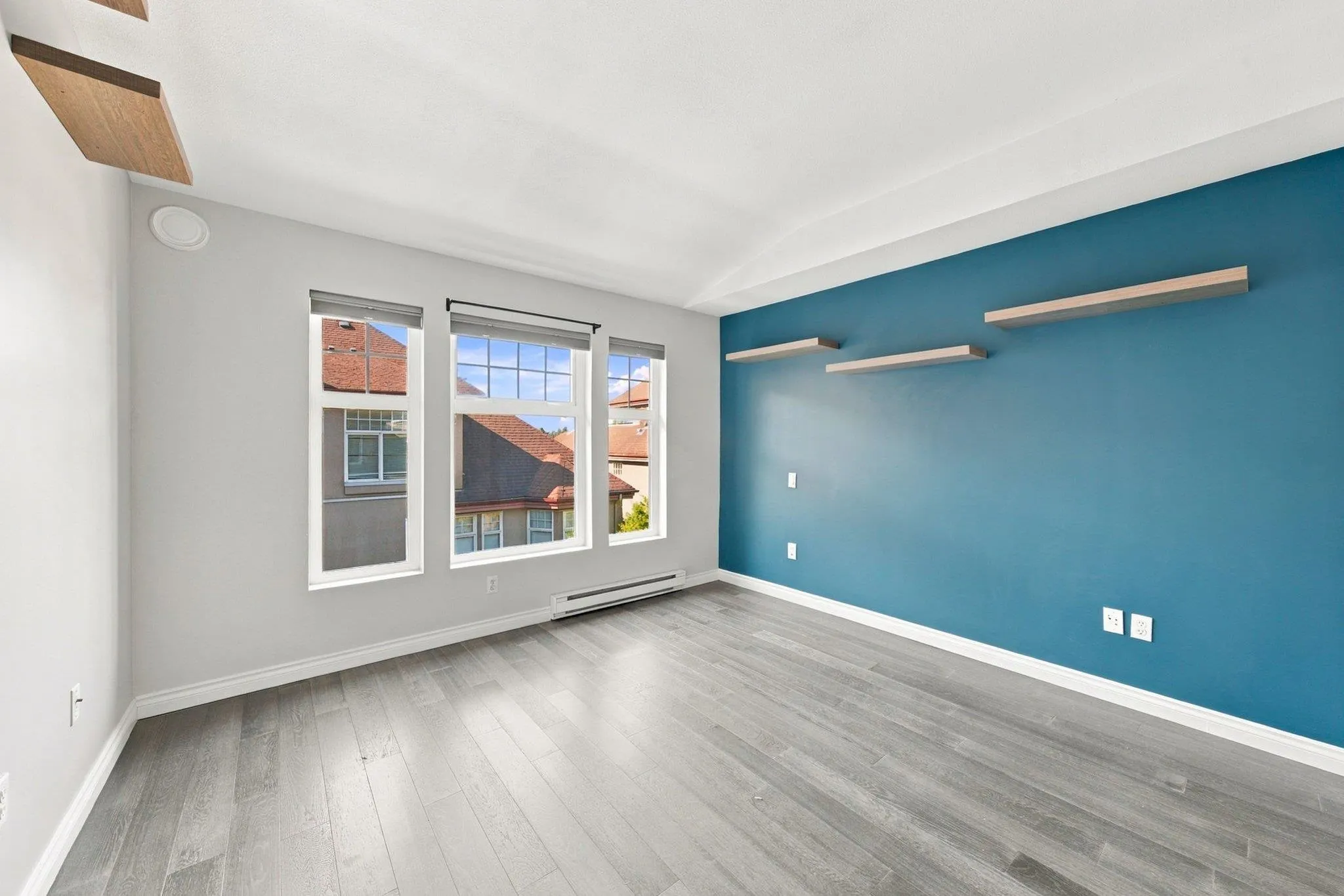 580 Twelfth Street #401