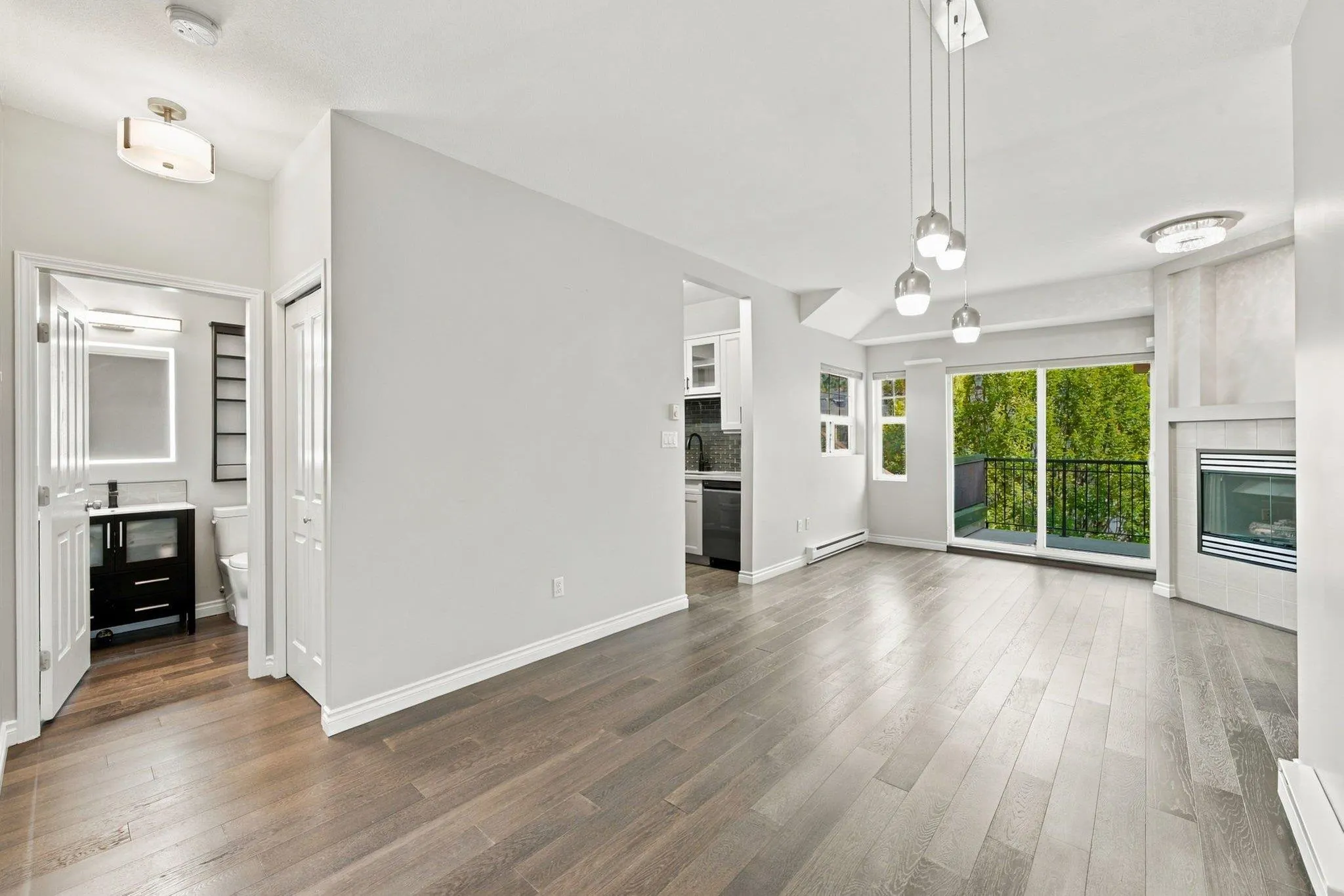 580 Twelfth Street #401