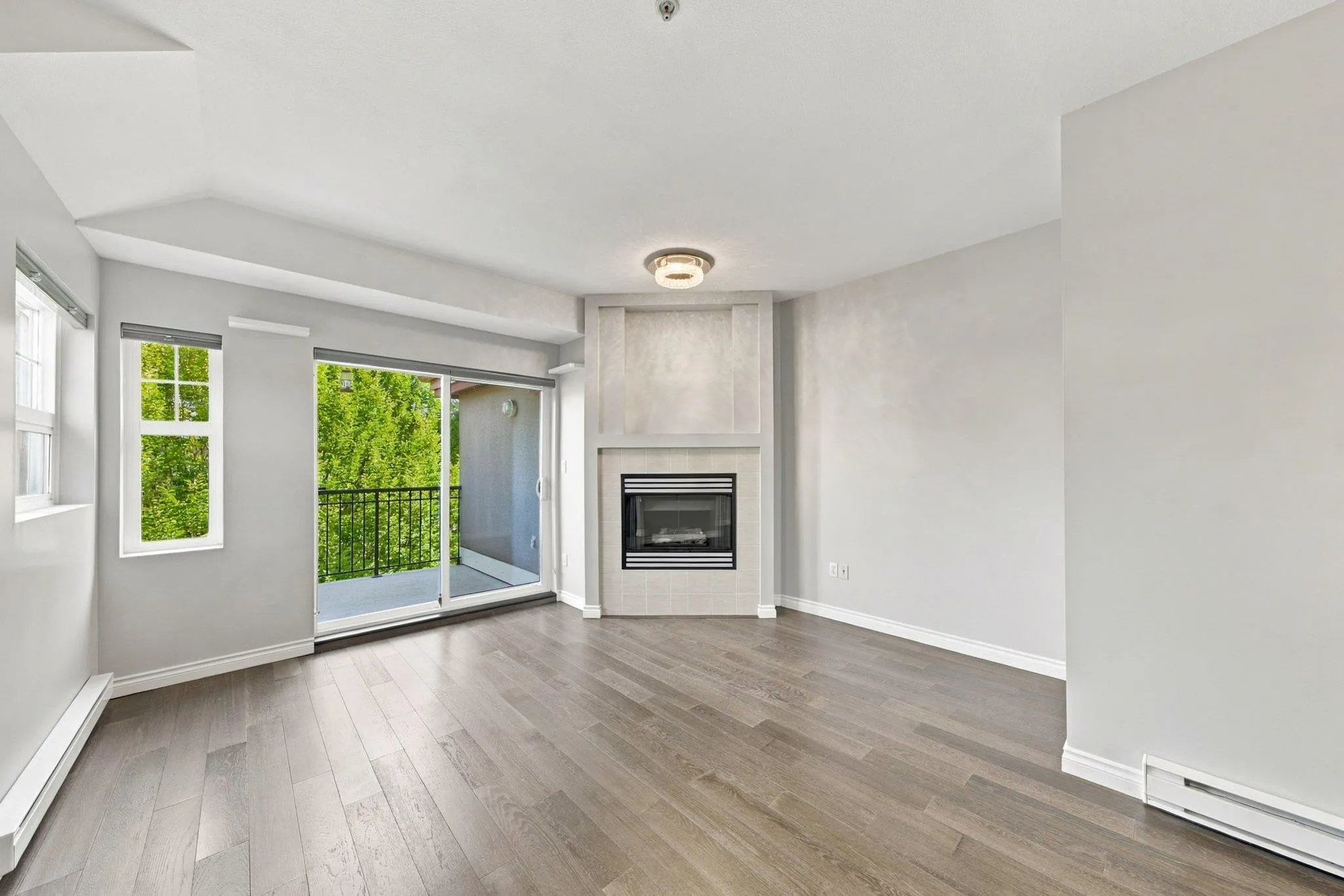 580 Twelfth Street #401