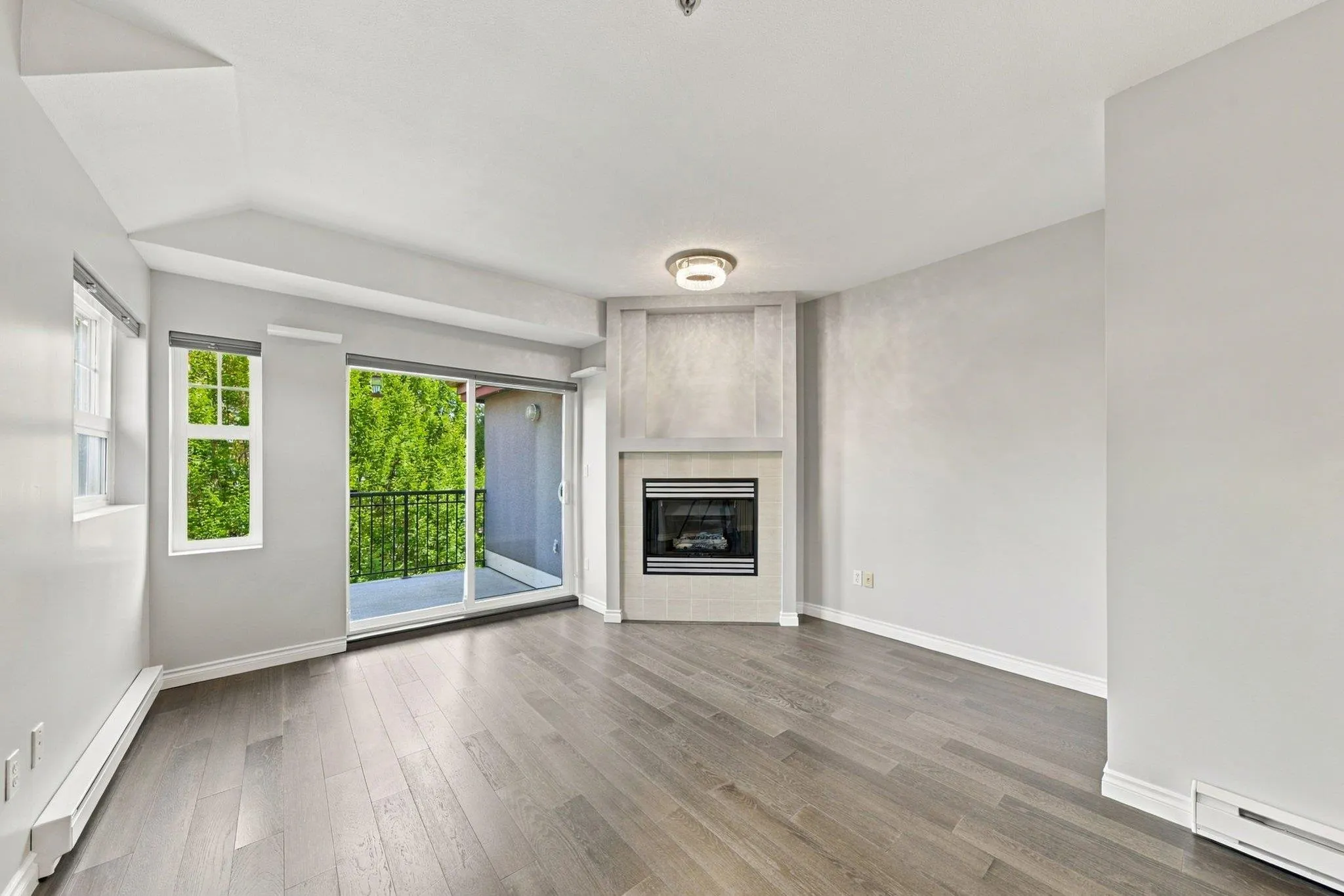 580 Twelfth Street #401