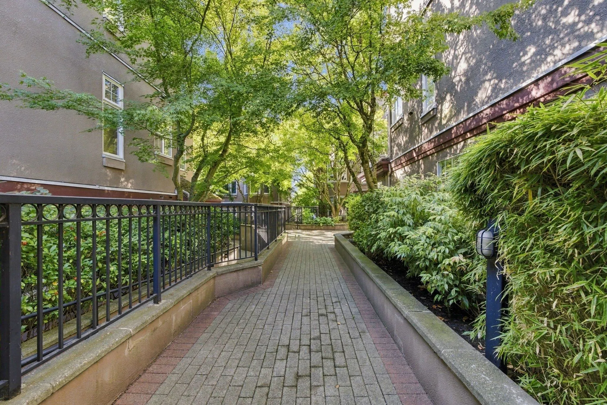 580 Twelfth Street #401