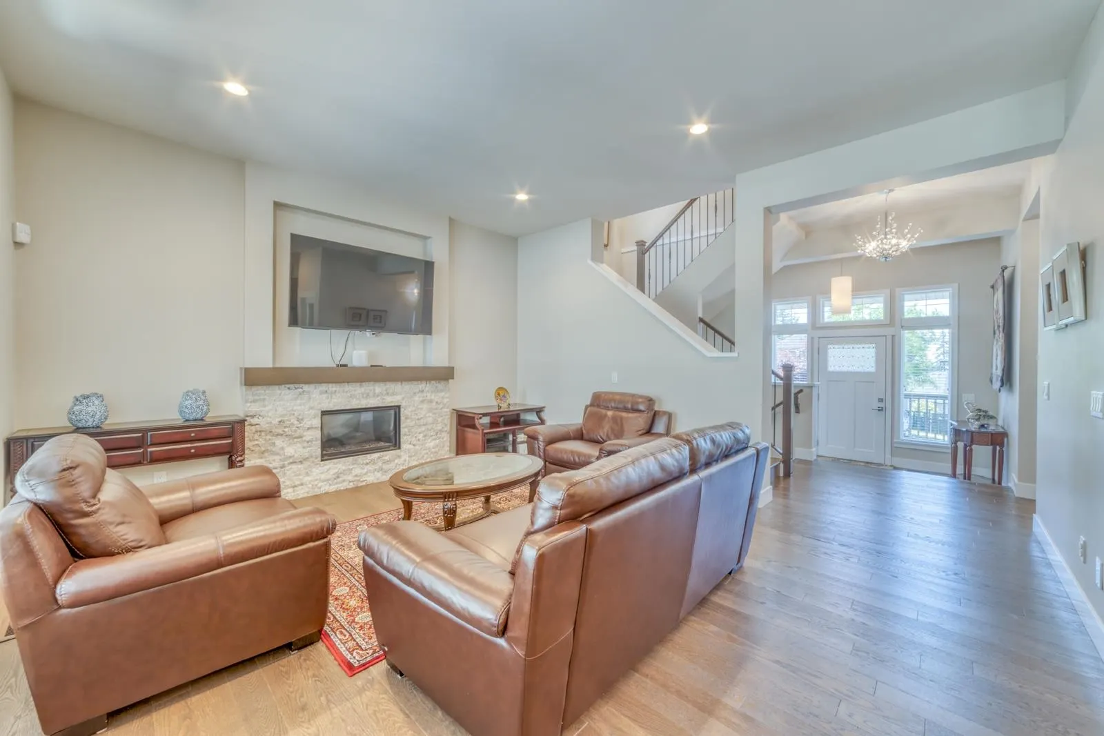 3507 Bishop Place