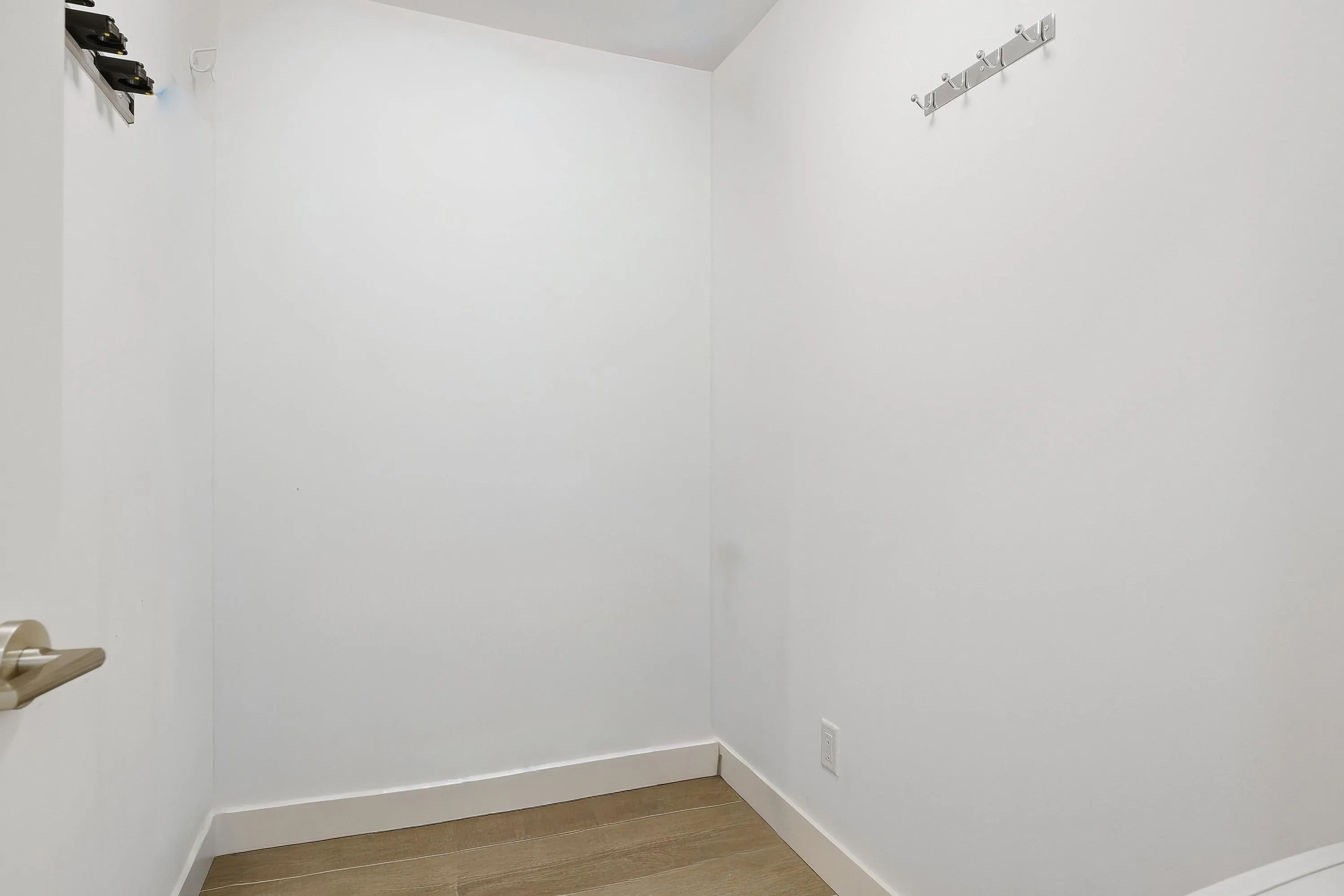 2481 Waterloo Street #203