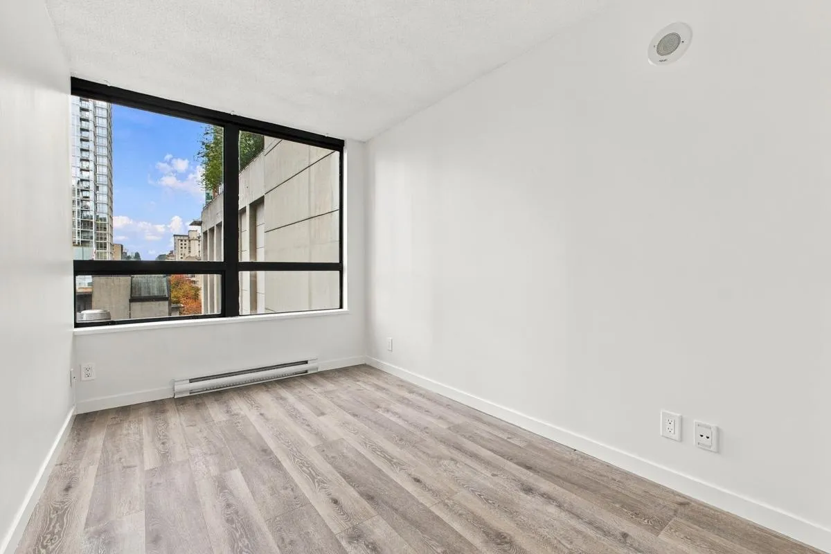 933 Hornby Street #809