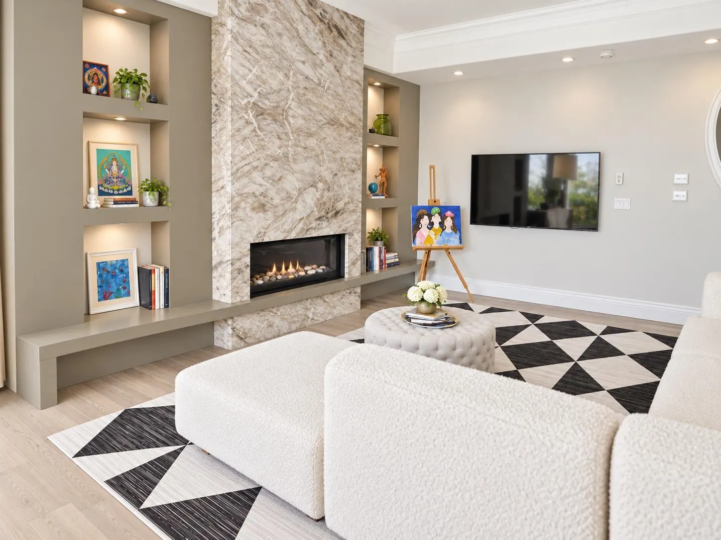 1560 Chippendale Court