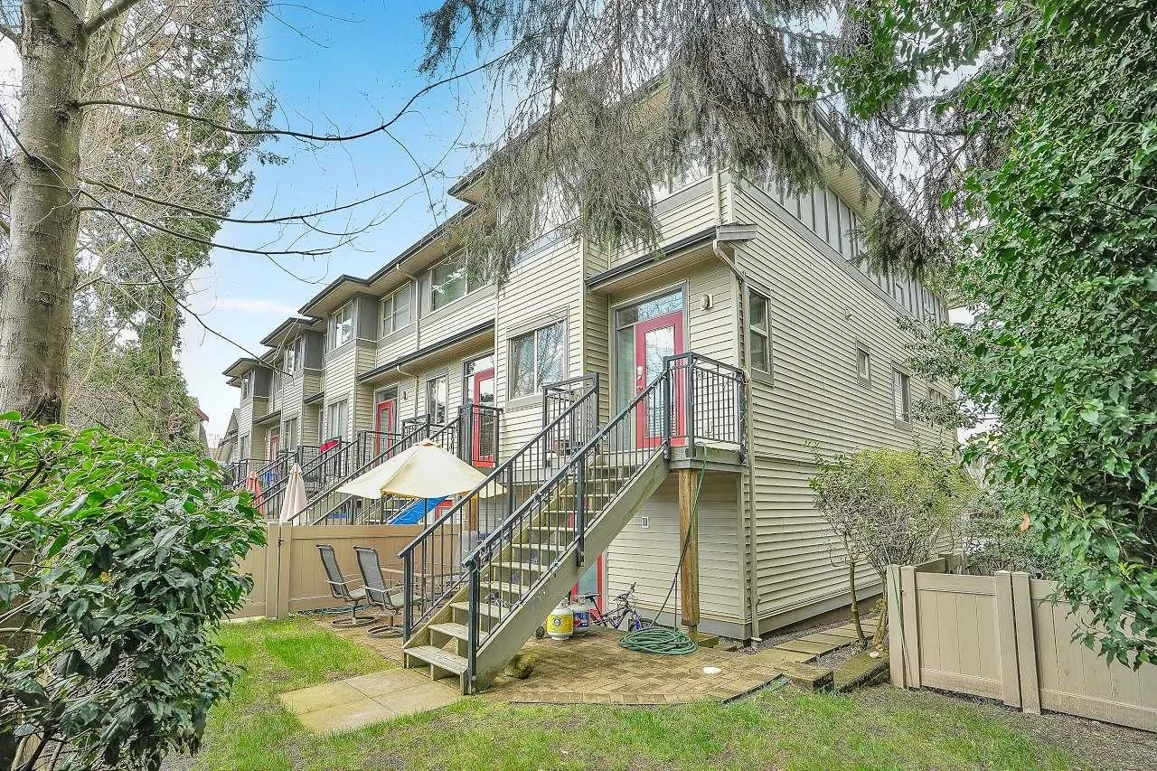 6033 168 Street #7