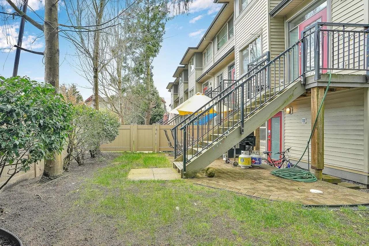 6033 168 Street #7