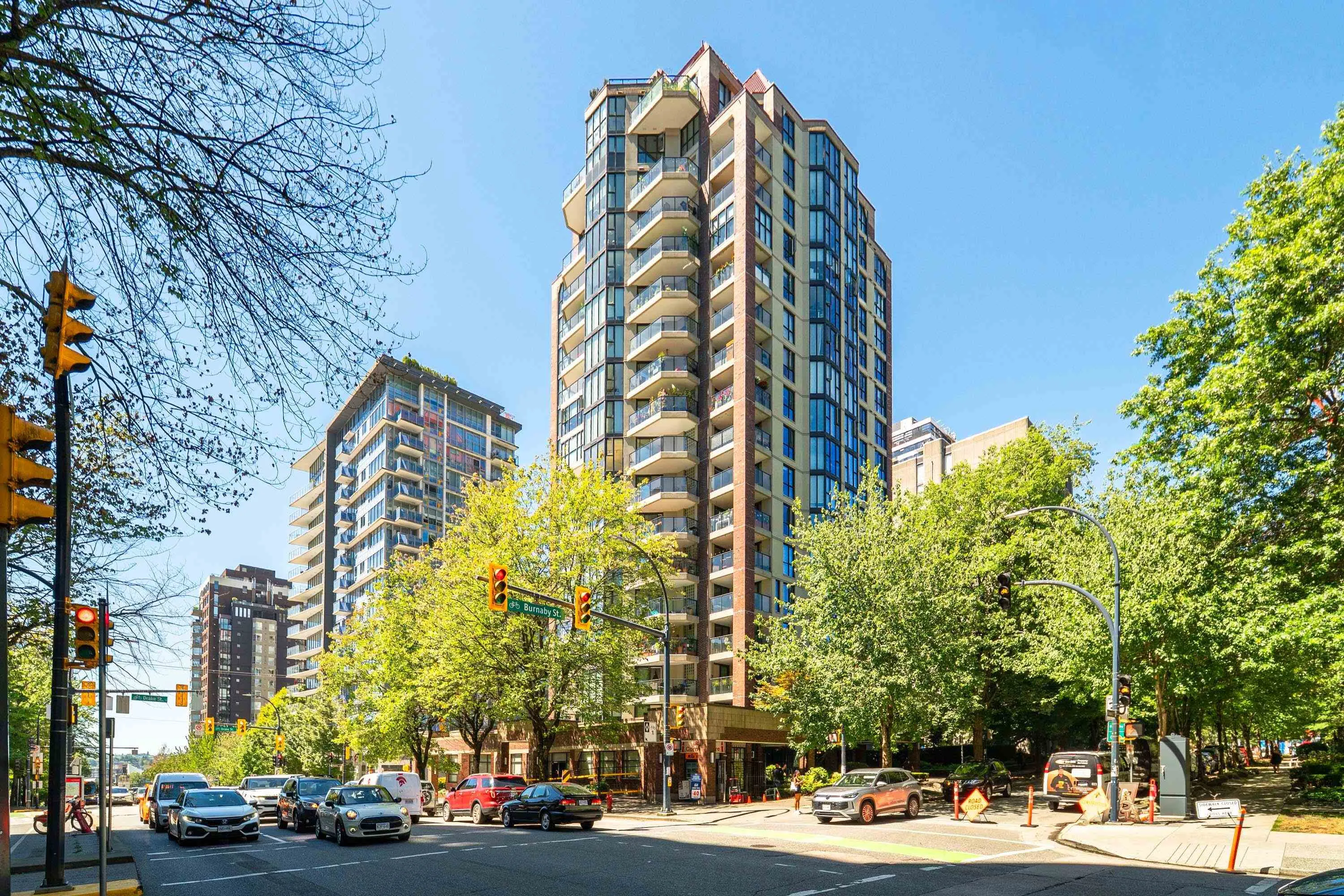 1010 Burnaby Street #905