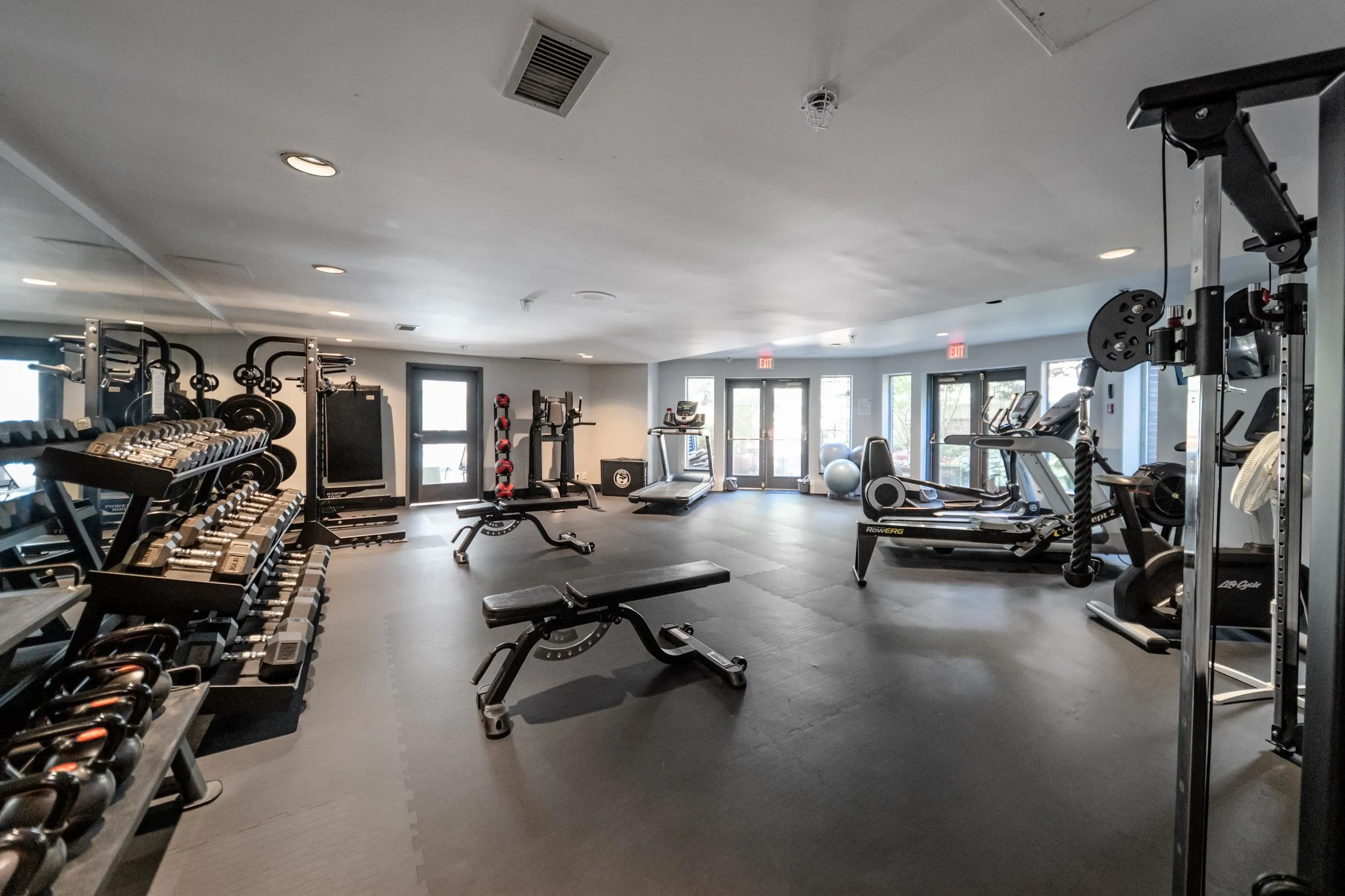 1010 Burnaby Street #905