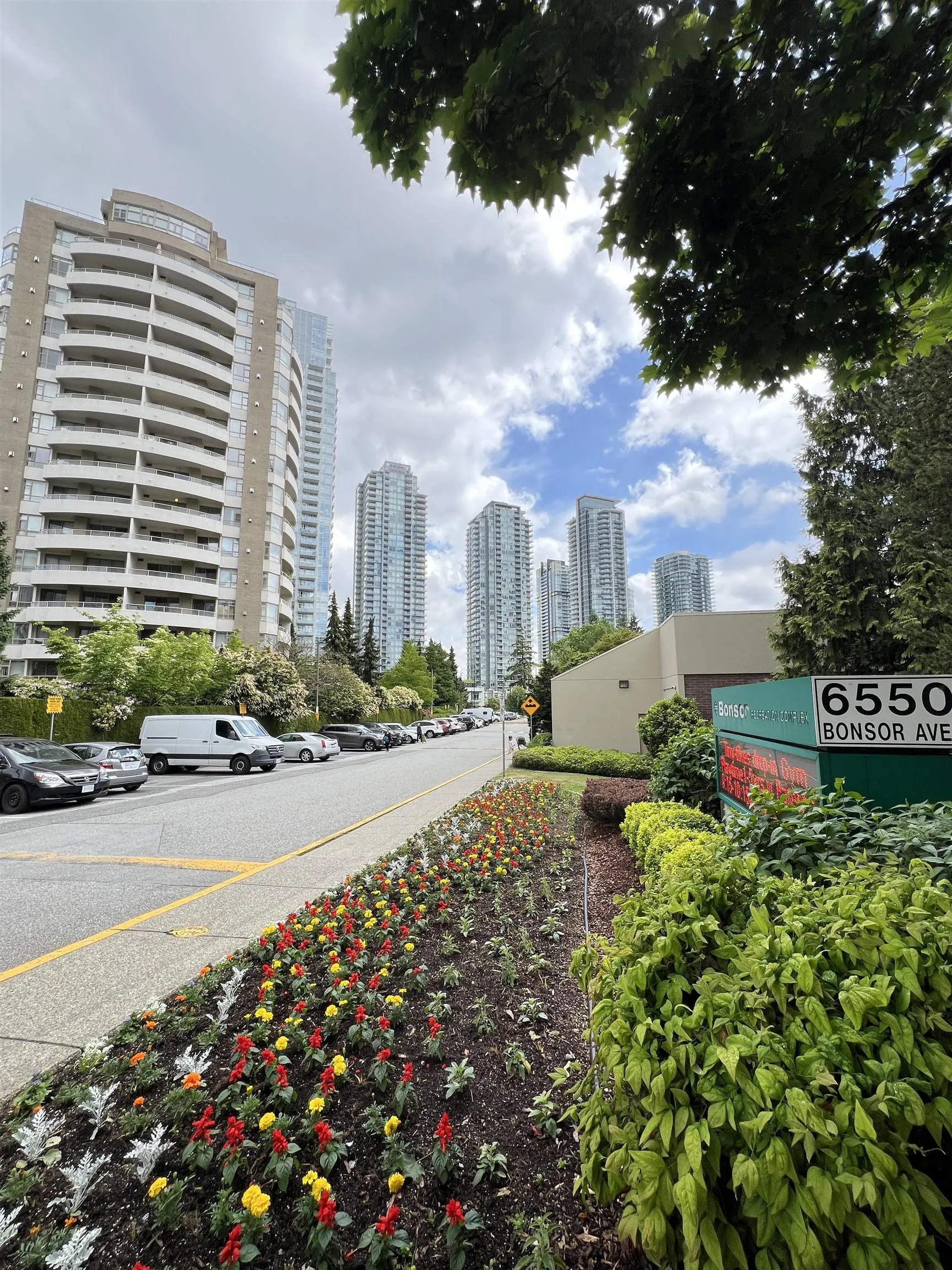 4830 Bennett Street #401