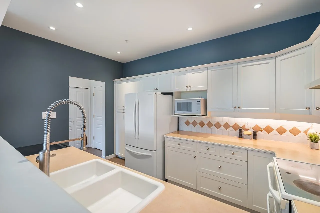 3001 Terravista Place #502