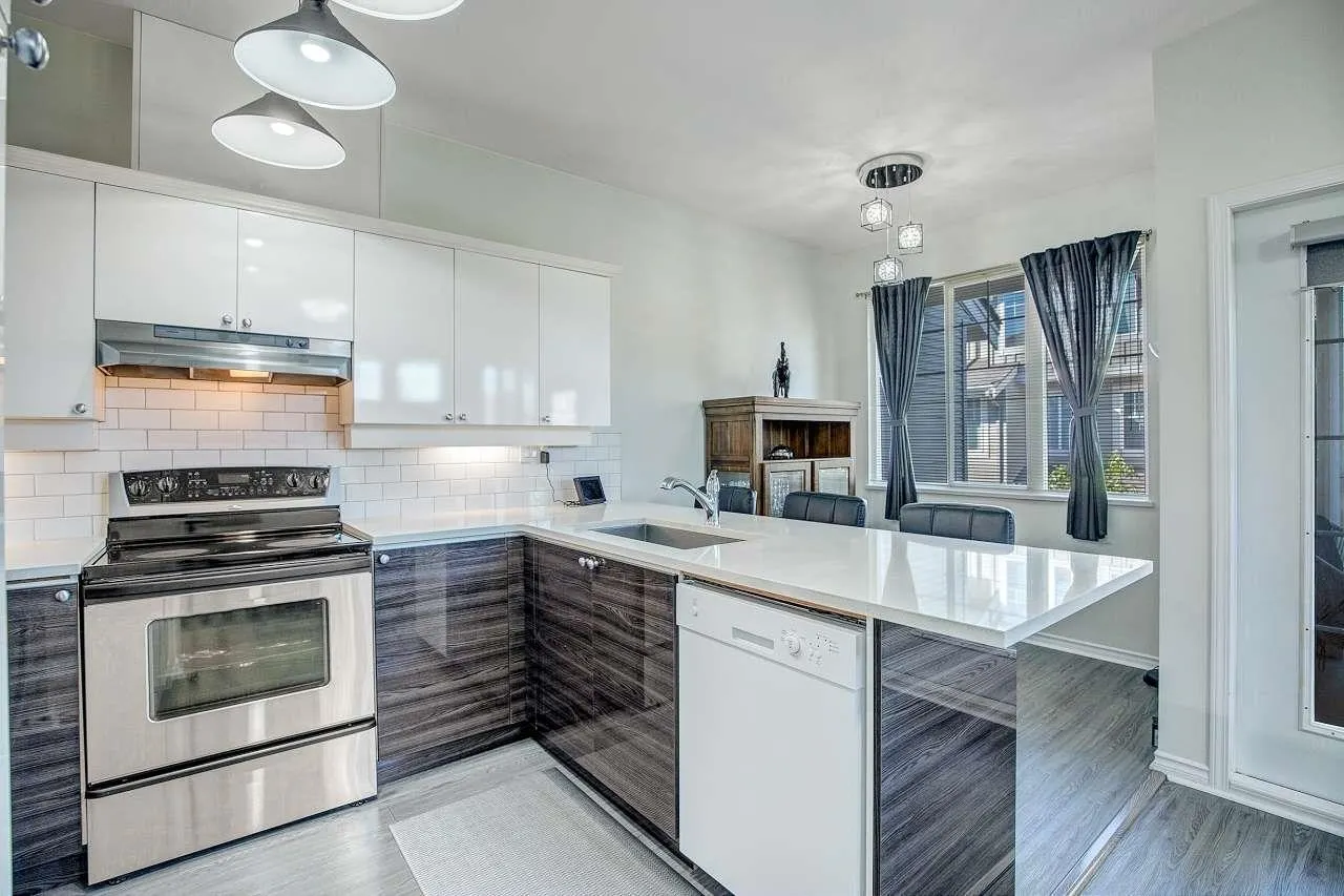 14877 58 Avenue #48