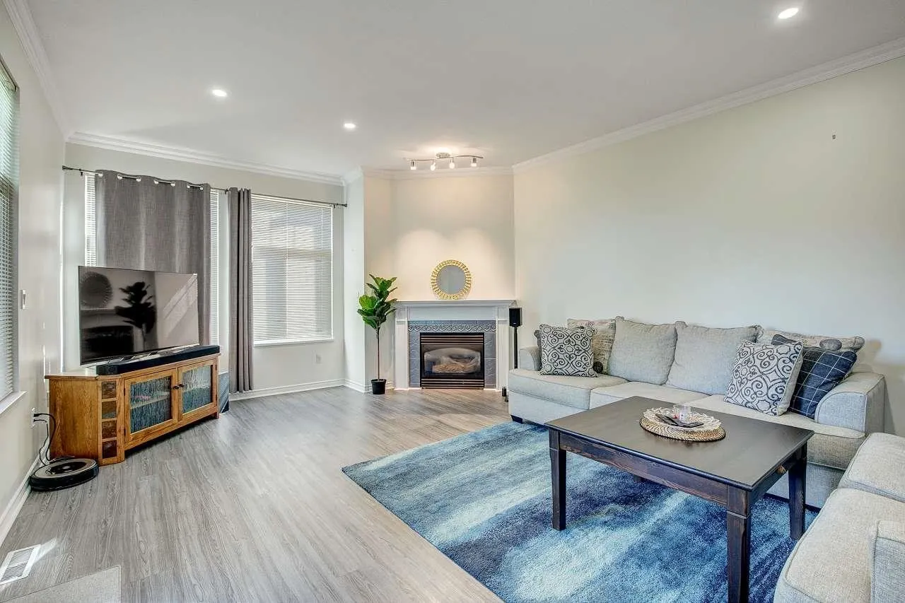 14877 58 Avenue #48