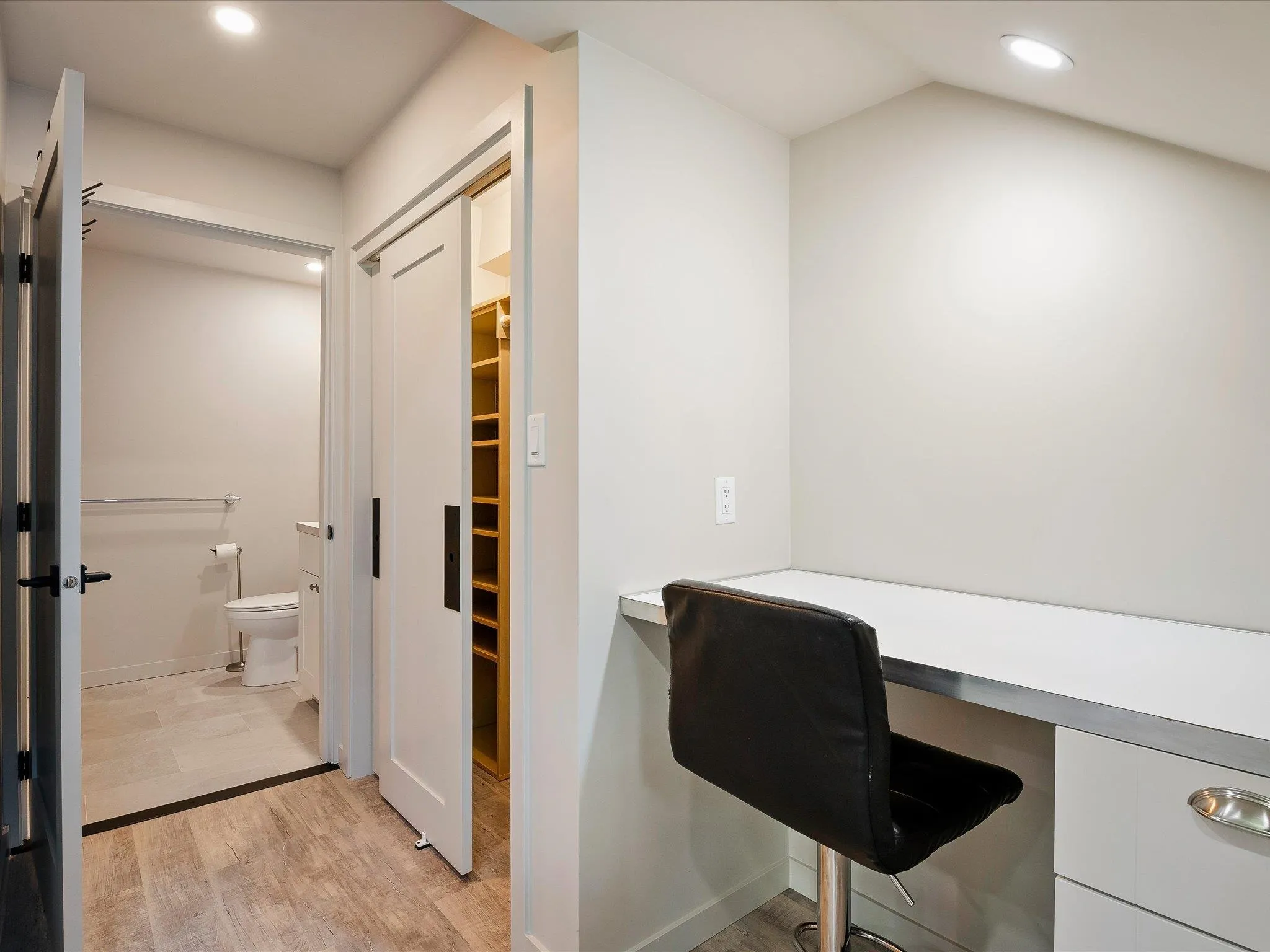 1307 Eagle Drive #4