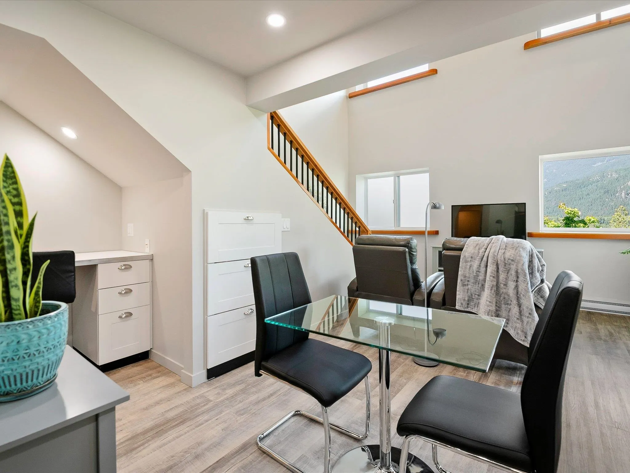 1307 Eagle Drive #4