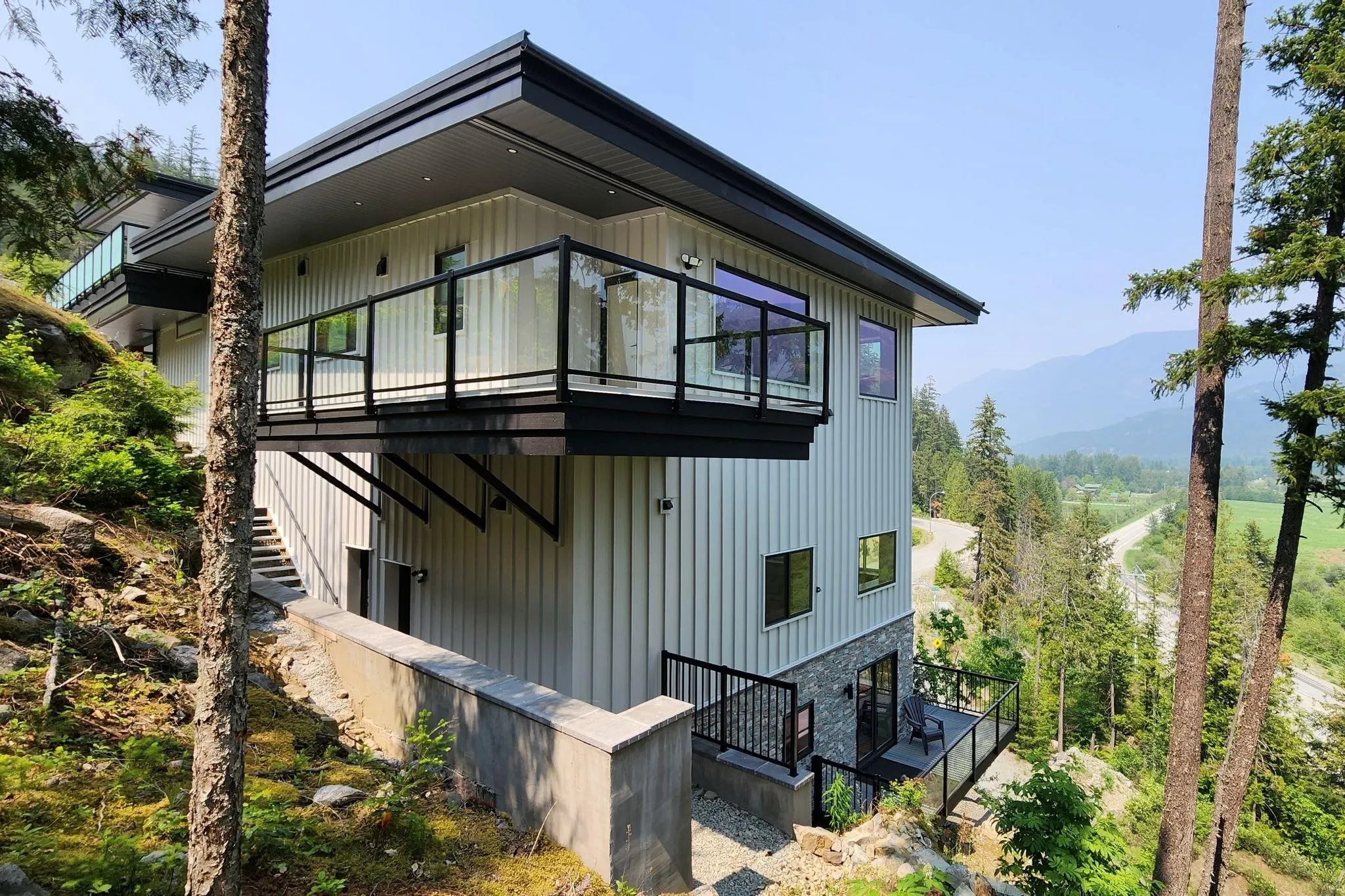 1307 Eagle Drive #4