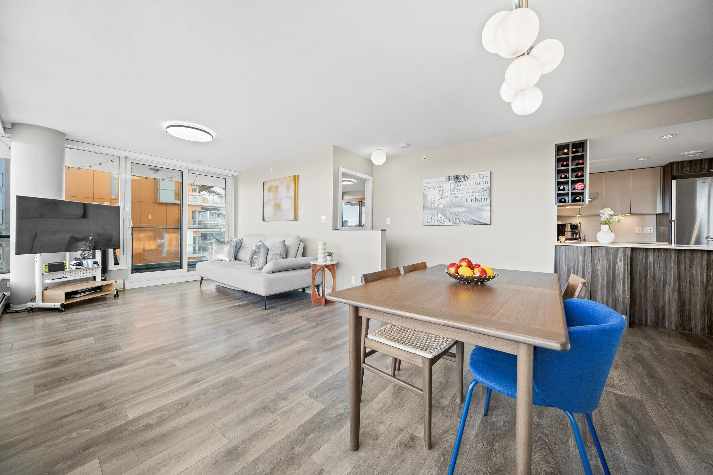 1788 Columbia Street #1208
