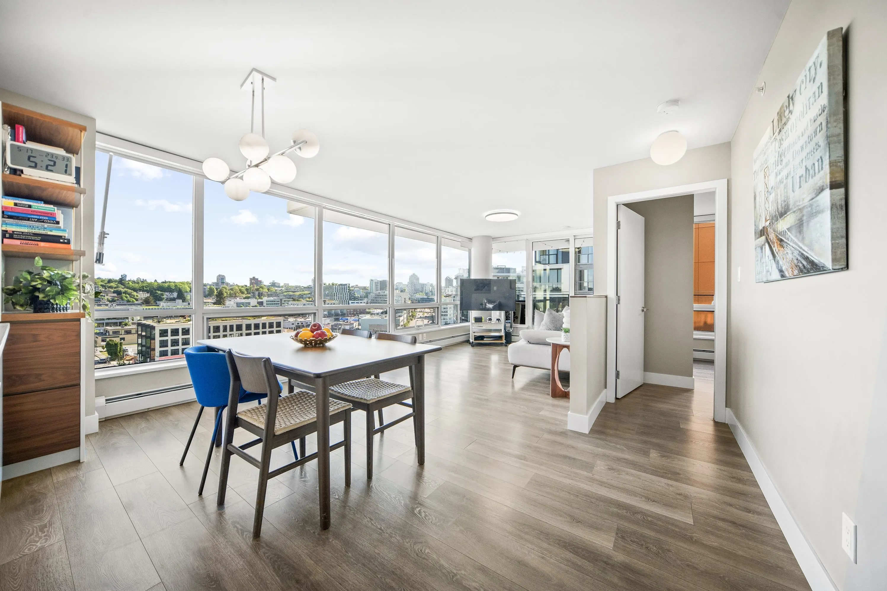 1788 Columbia Street #1208