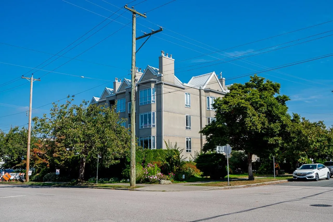 2195 W 5th Avenue #105