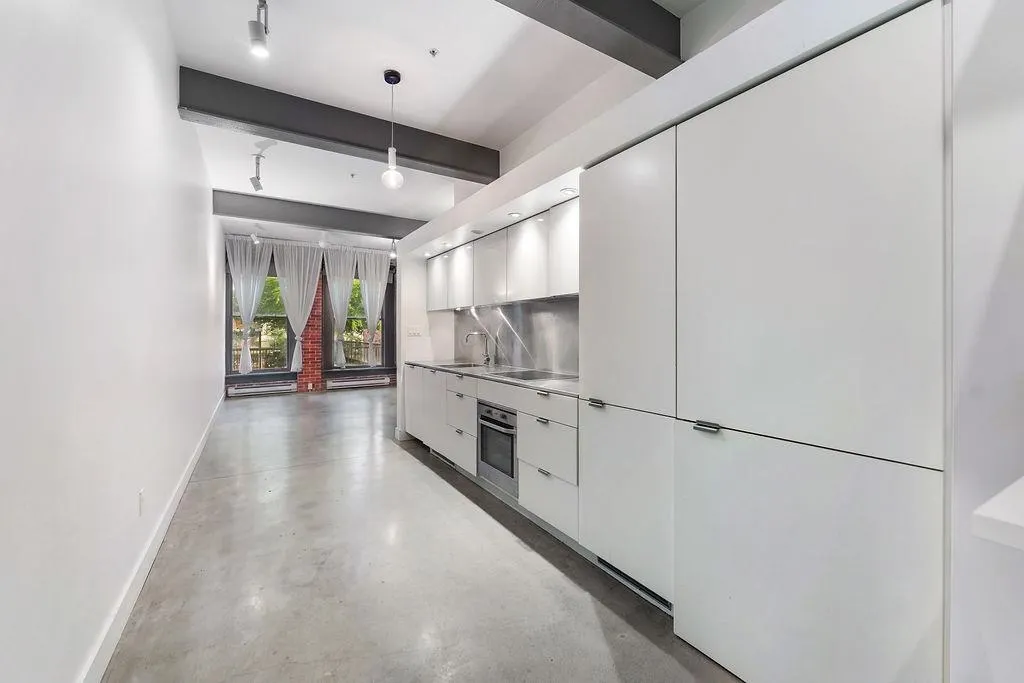 53 W Hastings Street #306
