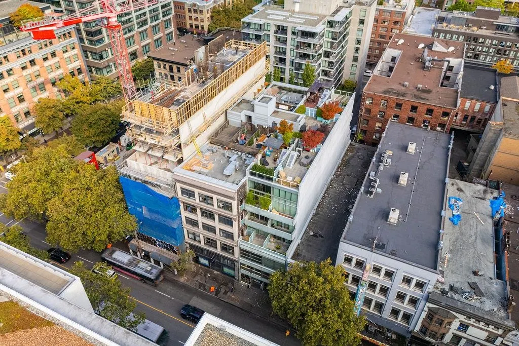 53 W Hastings Street #306