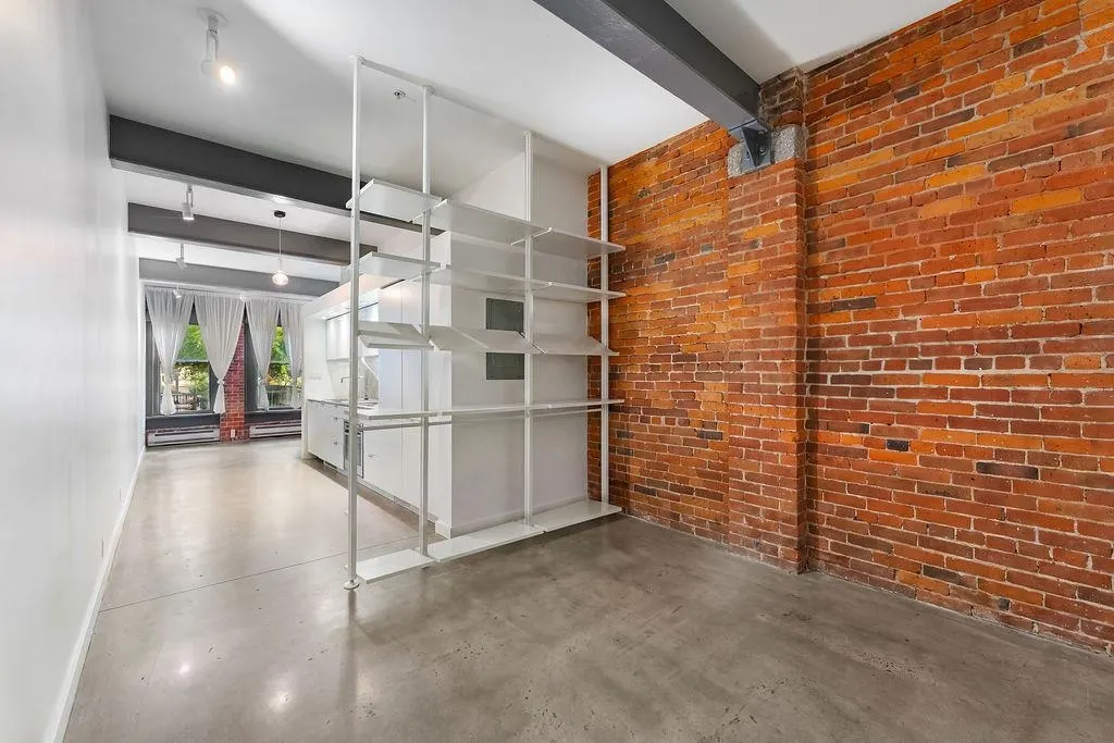 53 W Hastings Street #306