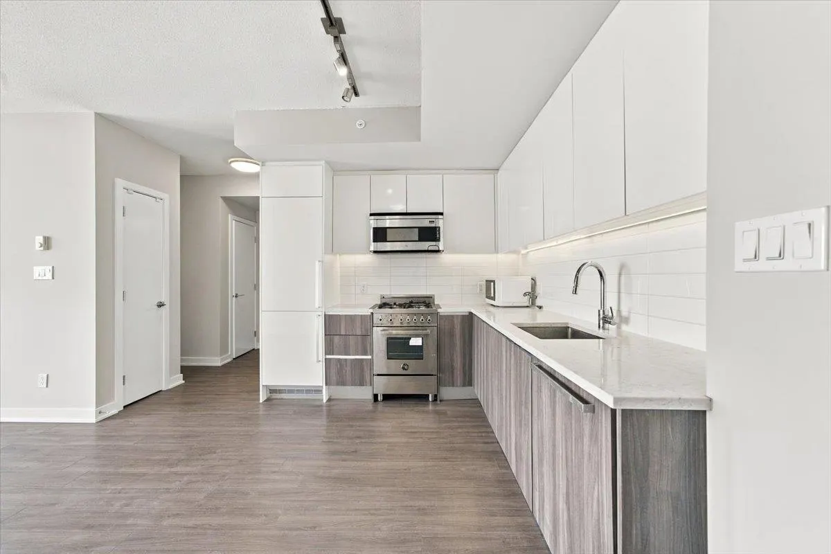 4900 Lennox Lane #3708