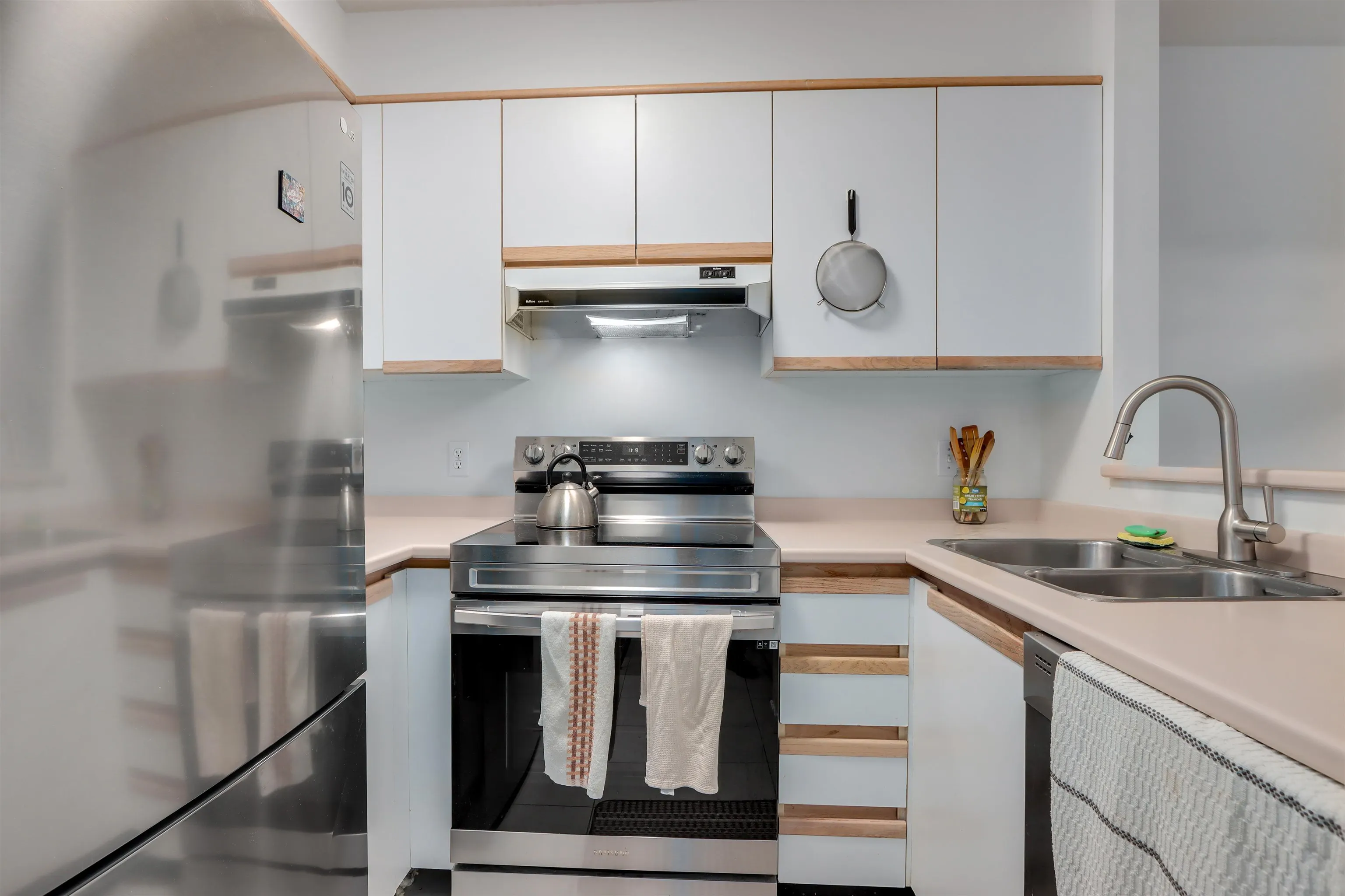 1535 Chesterfield Avenue #205