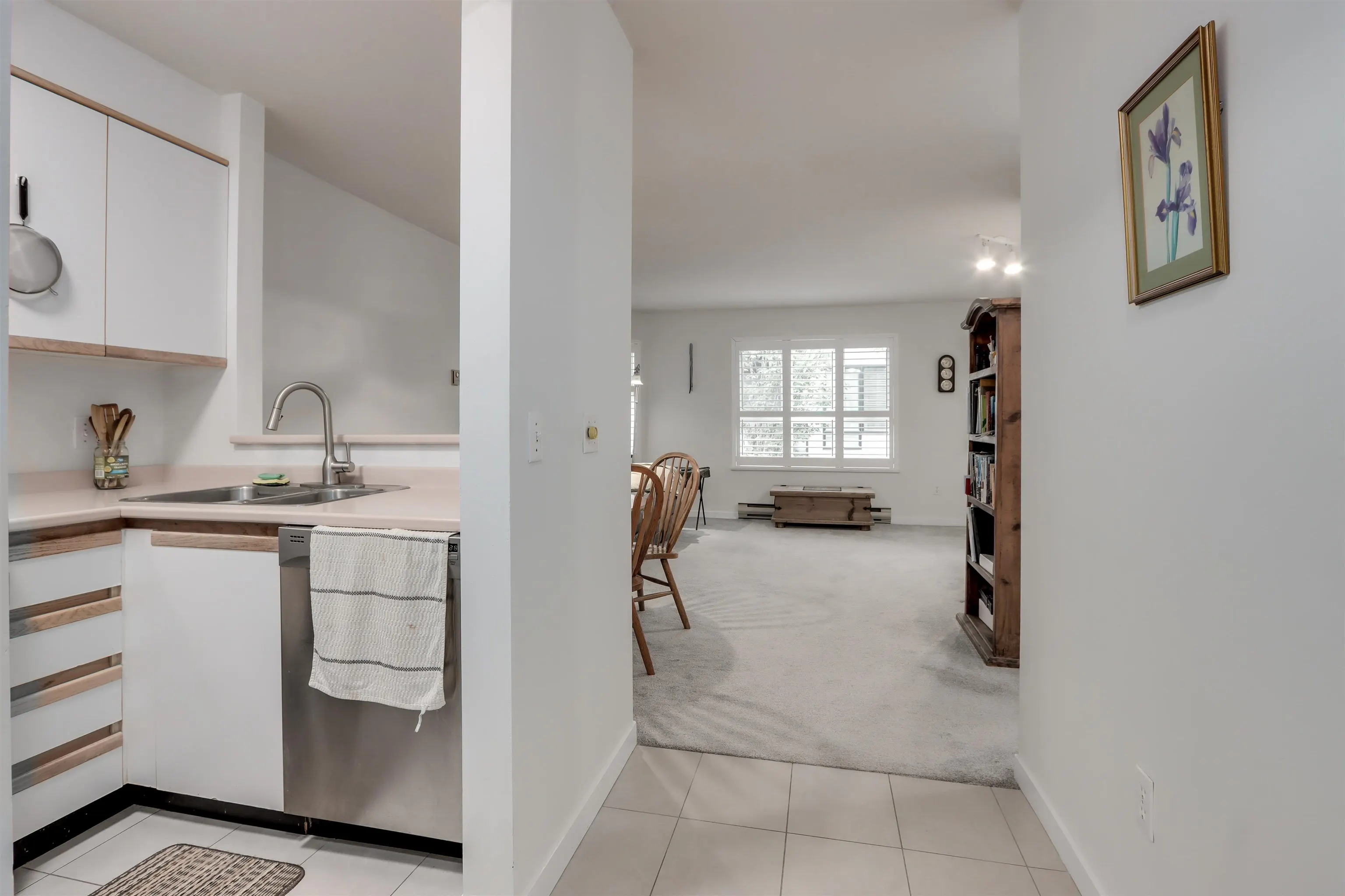 1535 Chesterfield Avenue #205