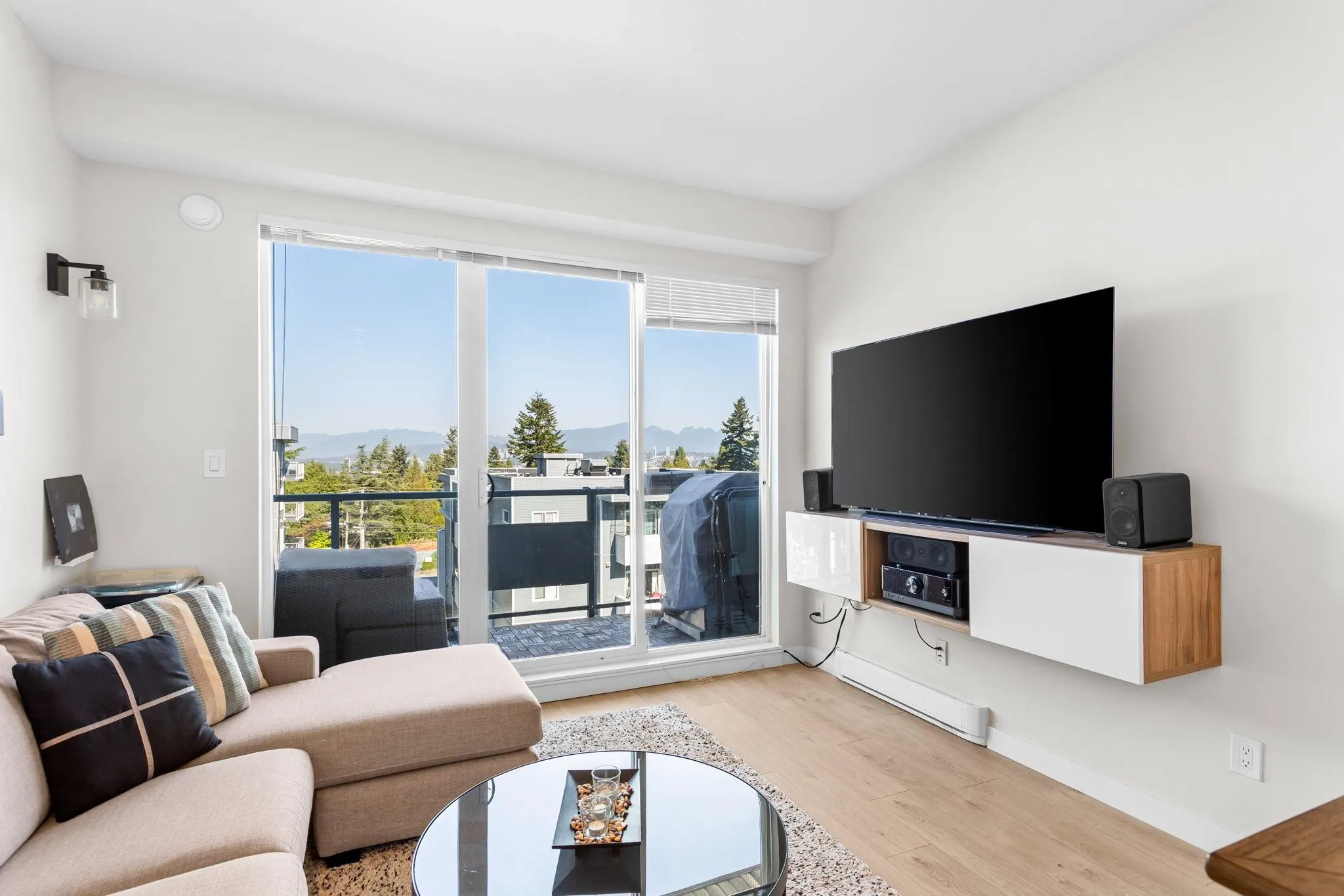 10838 Whalley Boulevard #518
