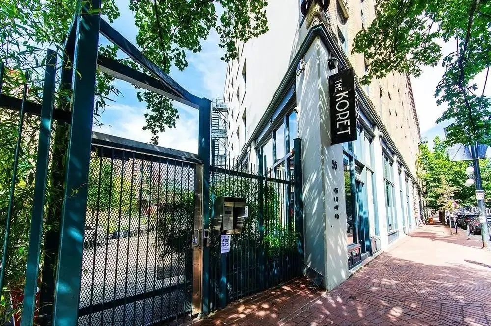 253 Columbia Street