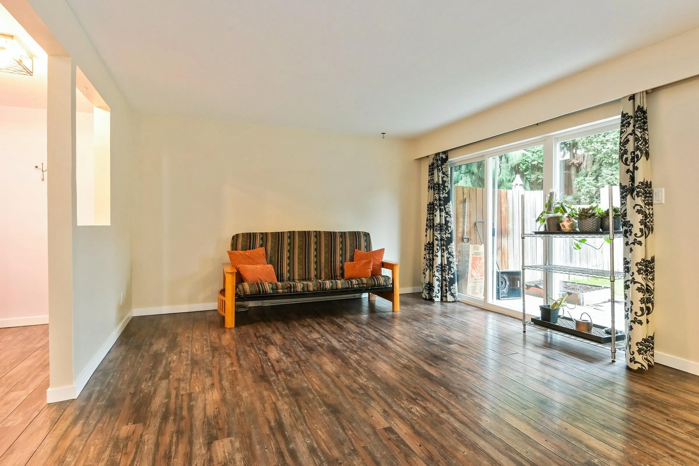 33900 Mayfair Avenue #11