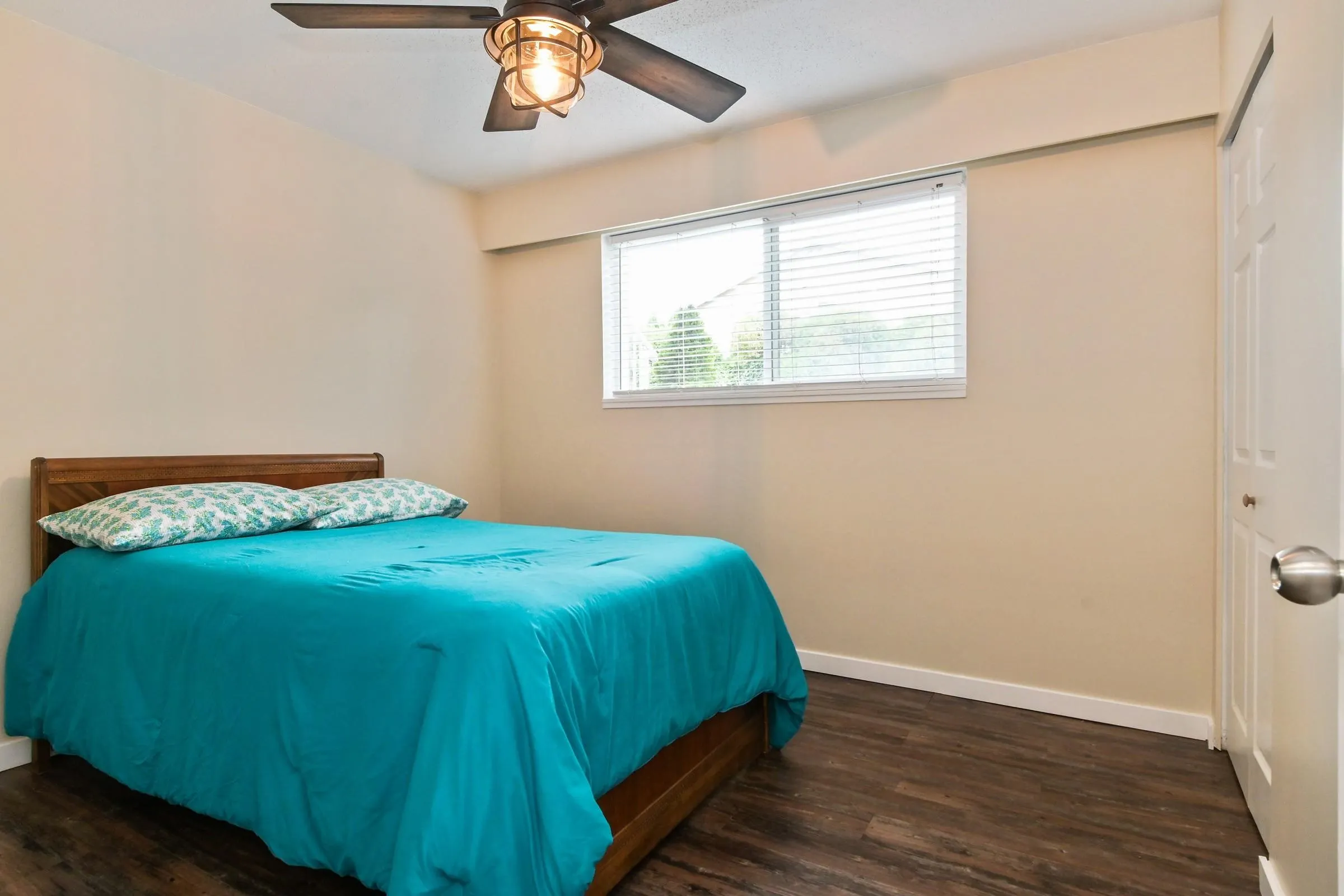 33900 Mayfair Avenue #11