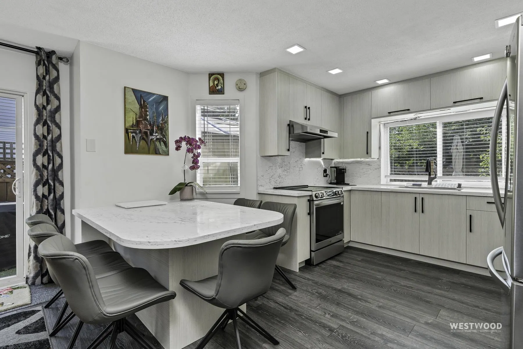 19236 119 Avenue #1