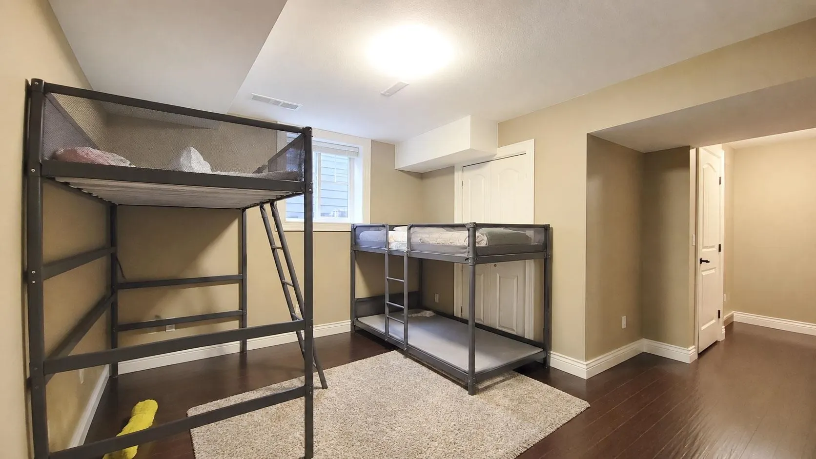 1228 Burkemont Place