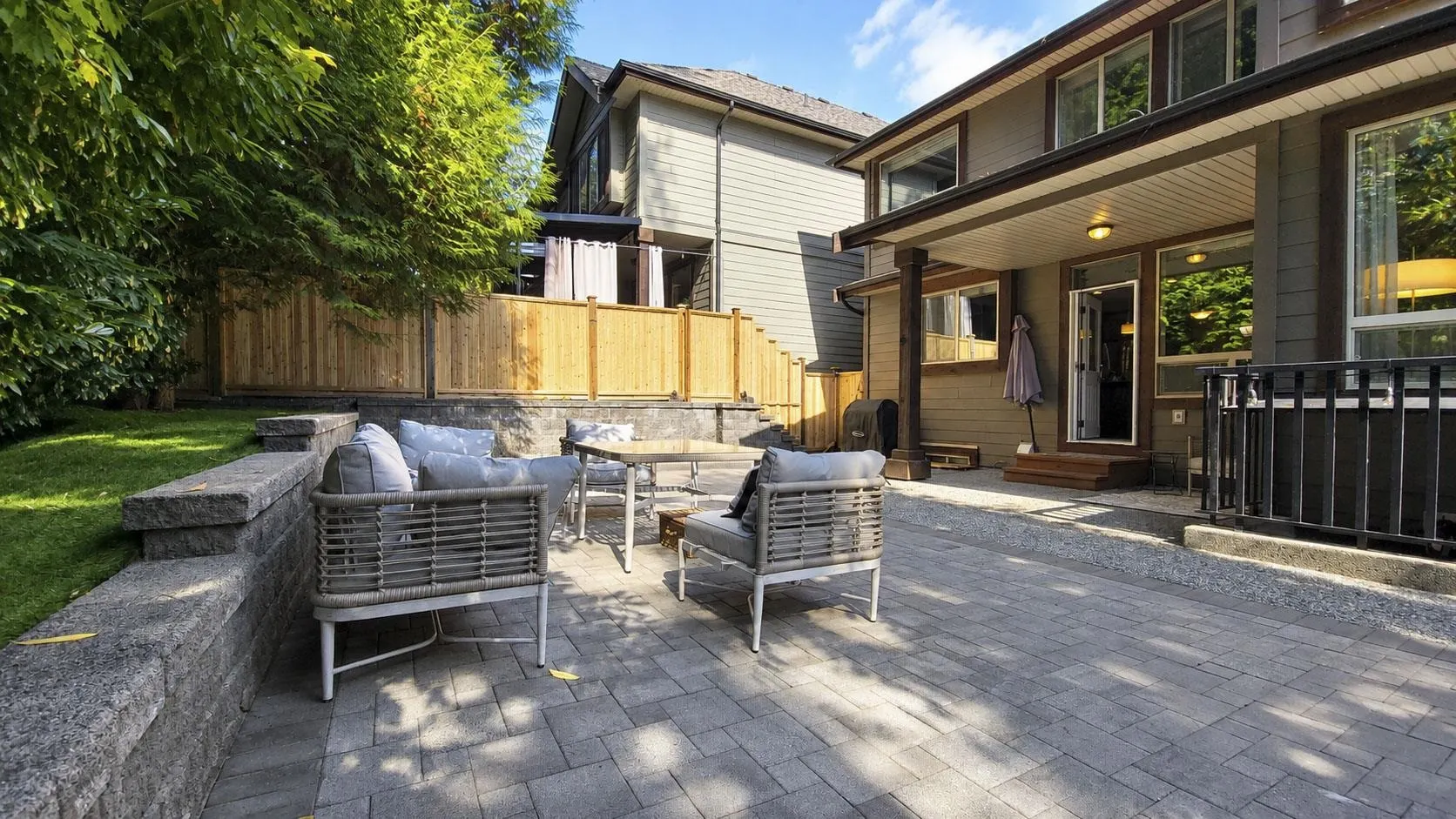 1228 Burkemont Place