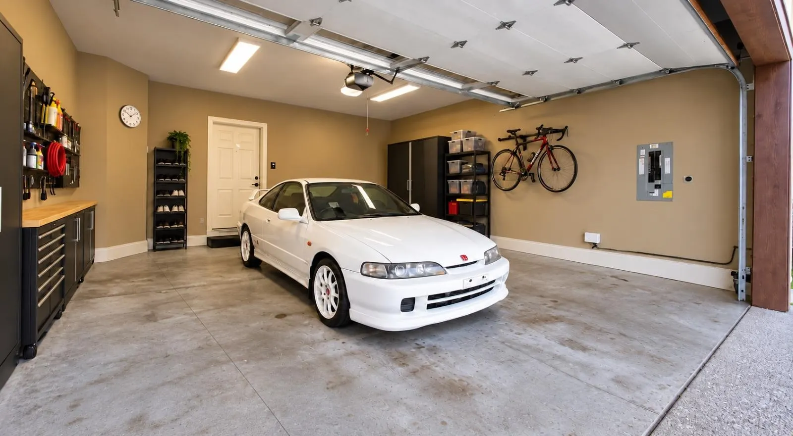 1228 Burkemont Place