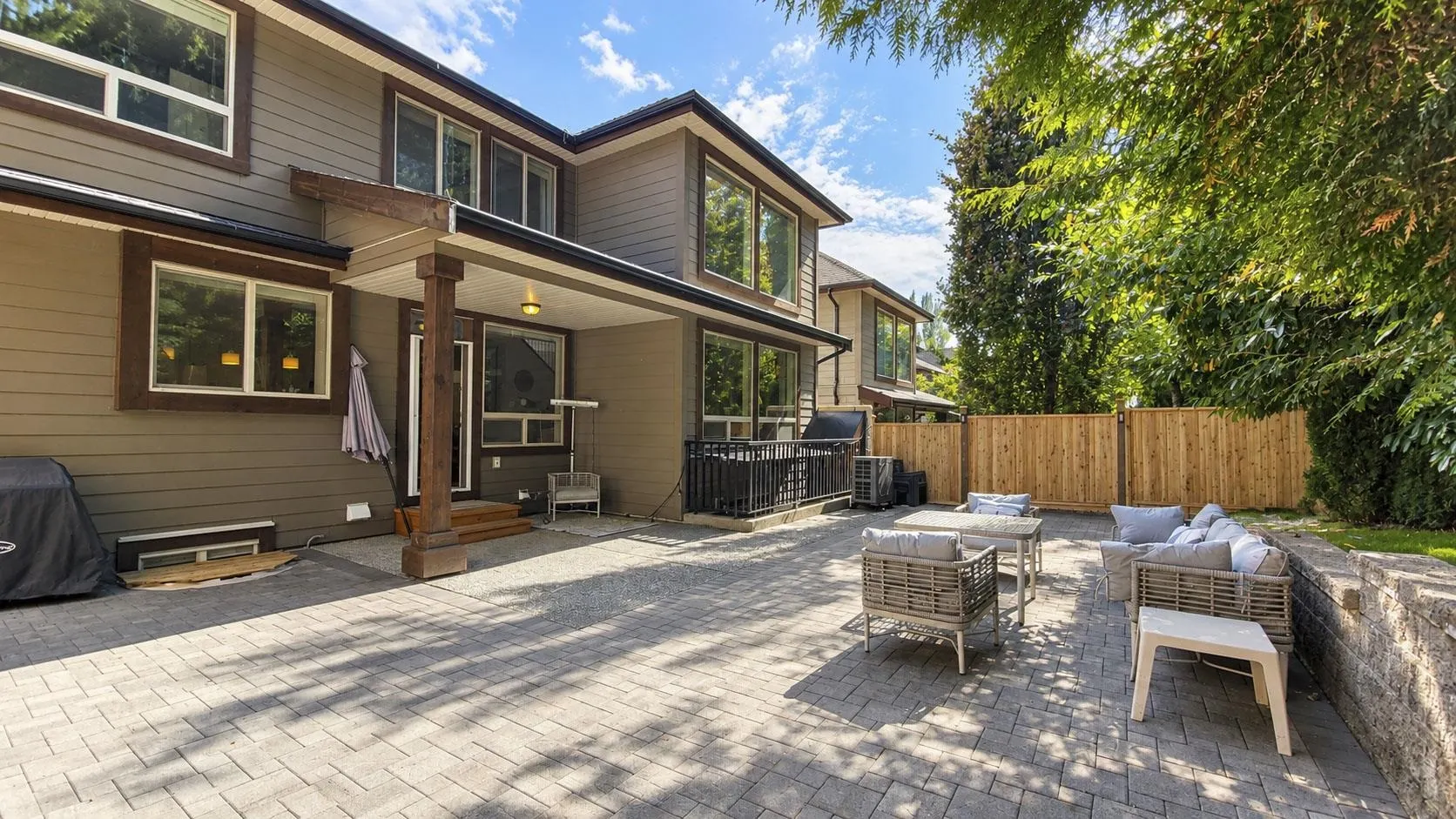 1228 Burkemont Place