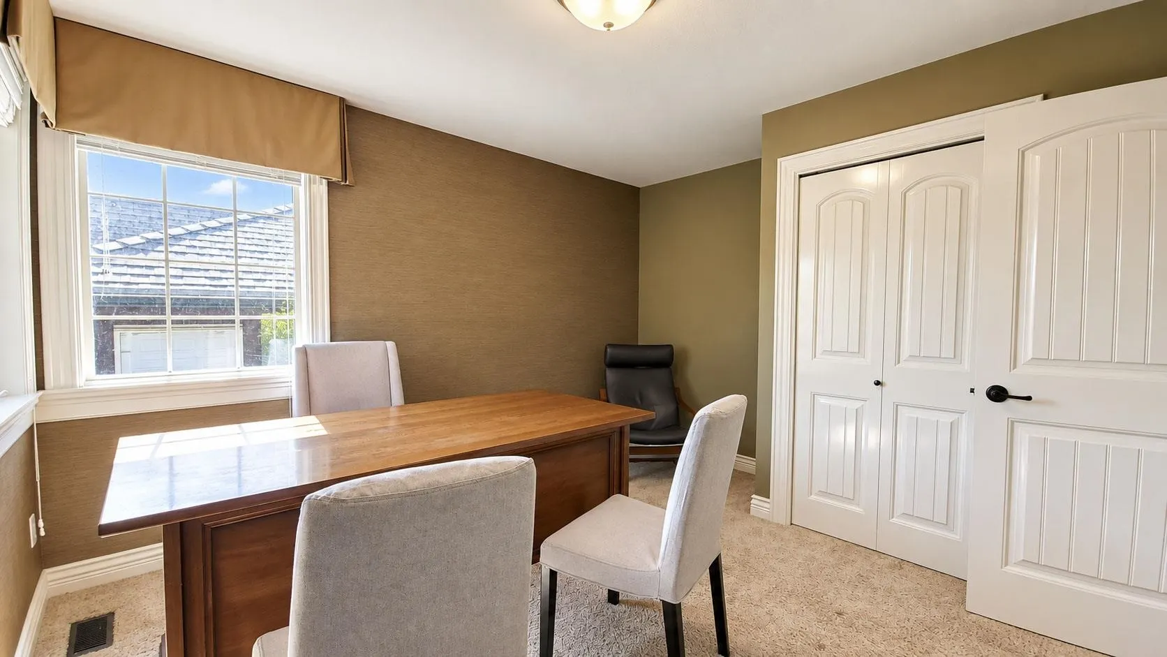 1228 Burkemont Place