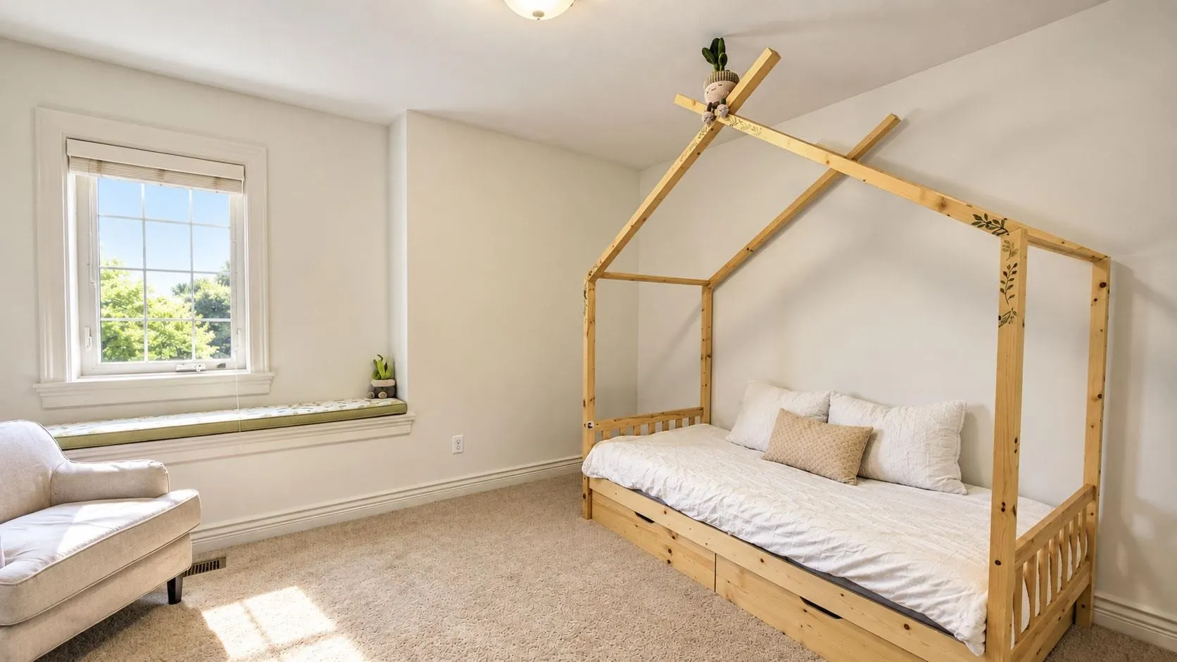 1228 Burkemont Place