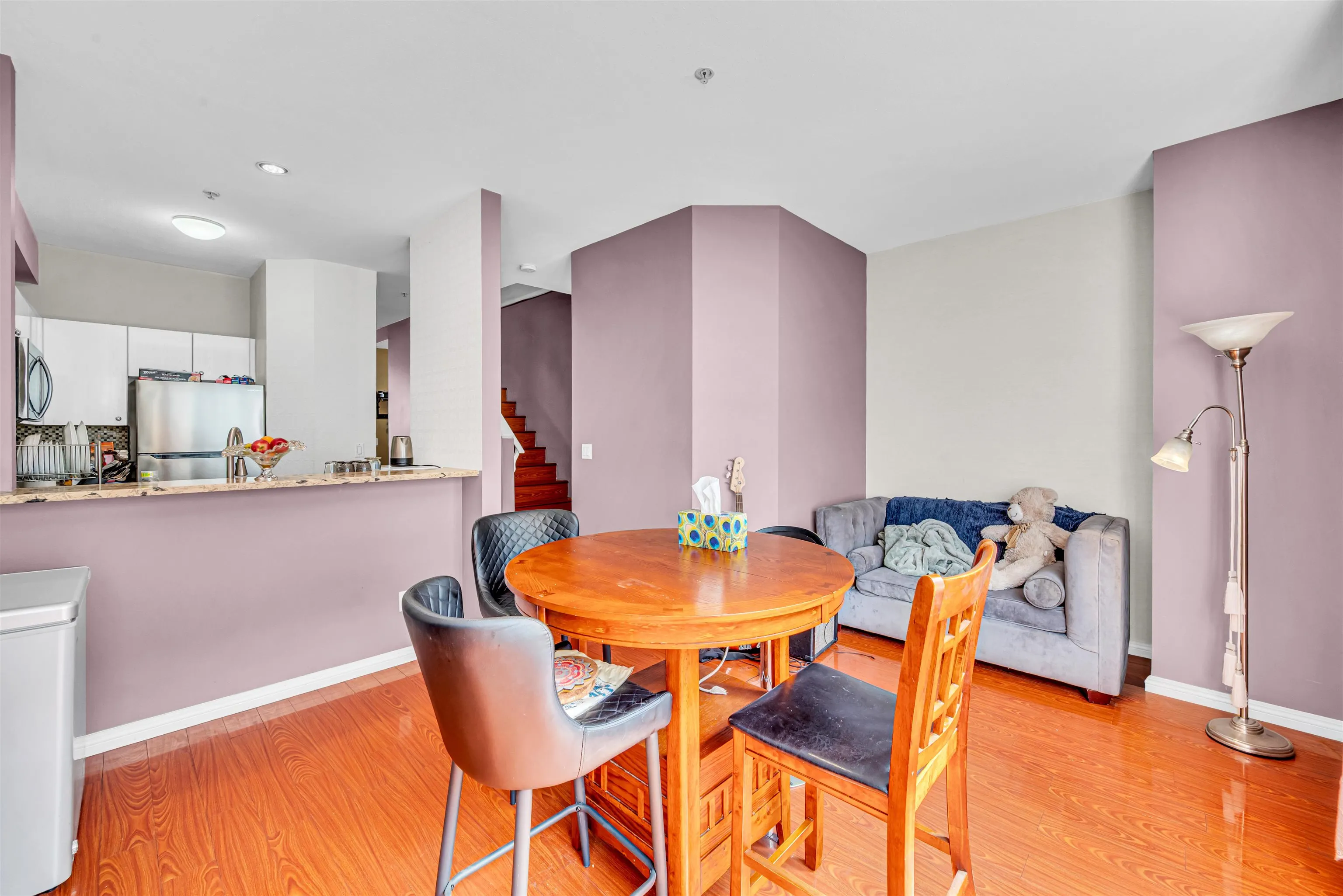 1010 Ewen Avenue #6