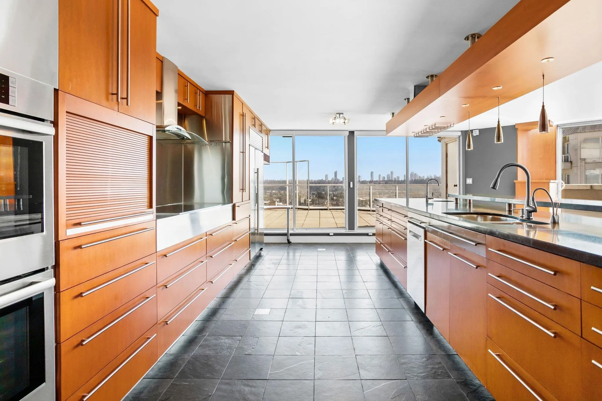 71 Jamieson Court #1801
