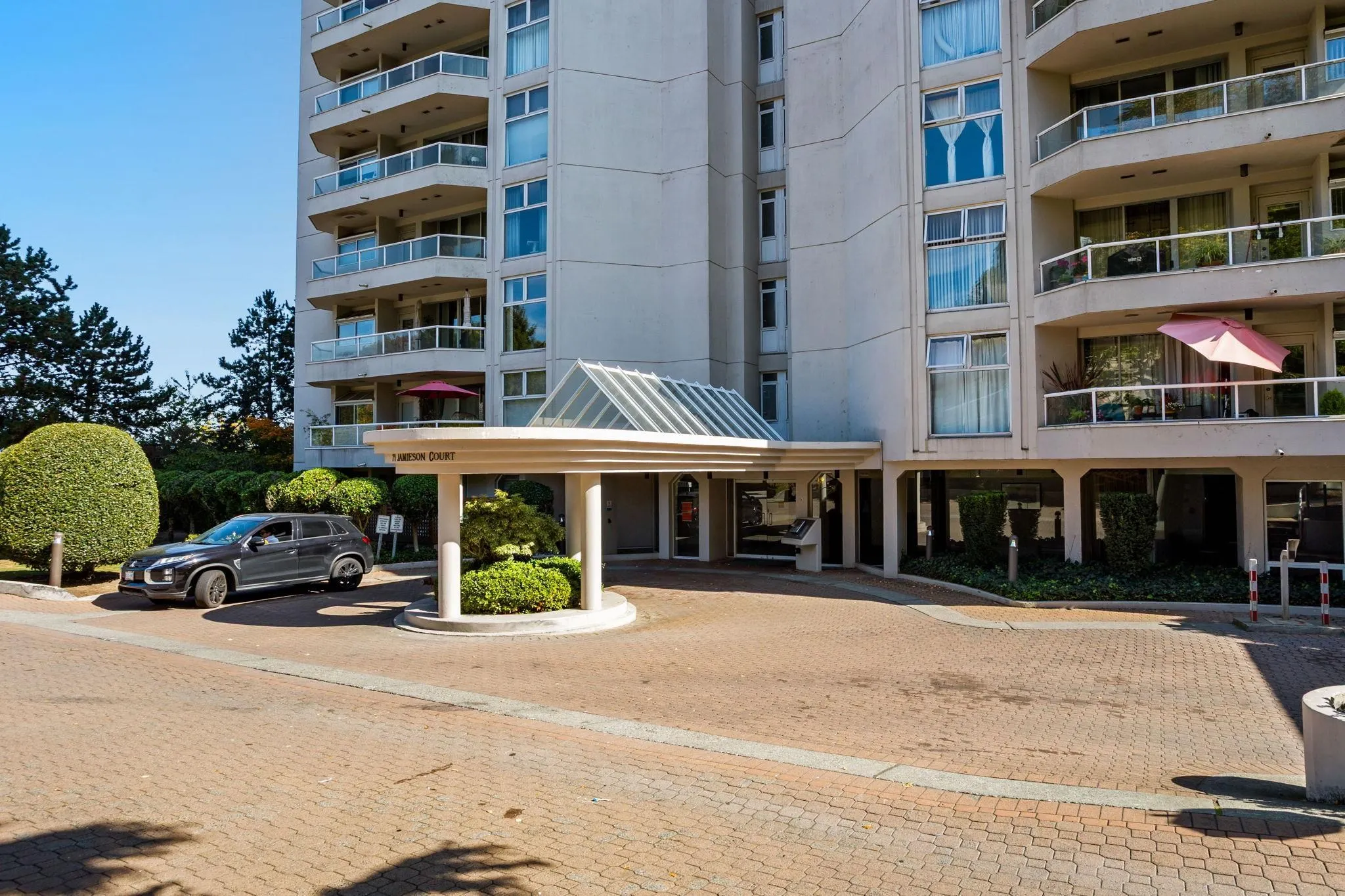 71 Jamieson Court #1801