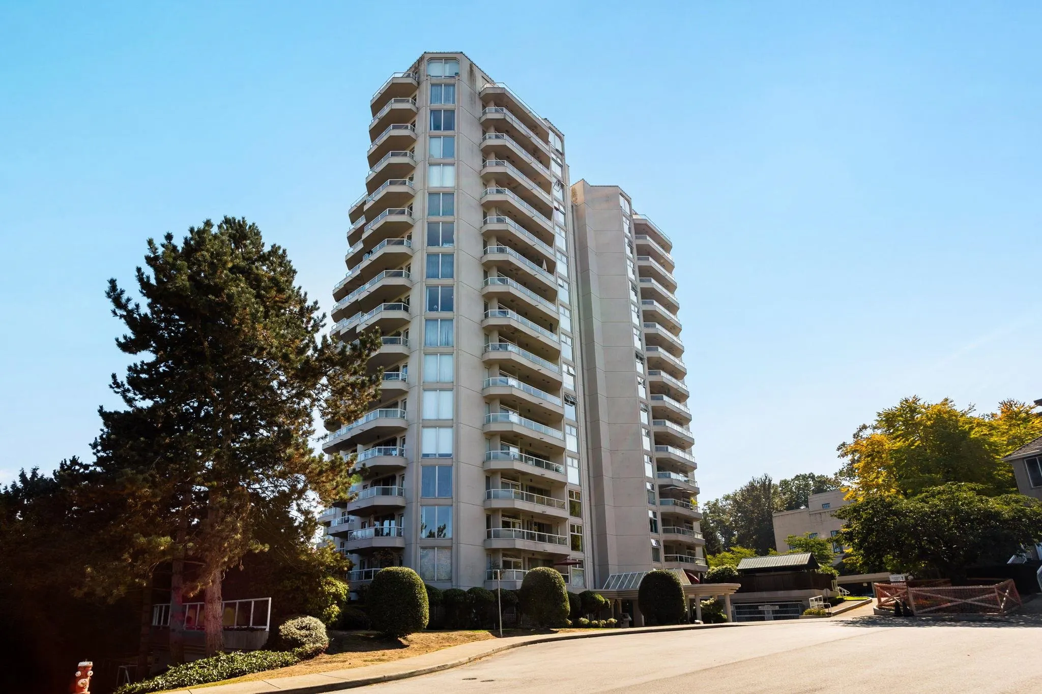 71 Jamieson Court #1801
