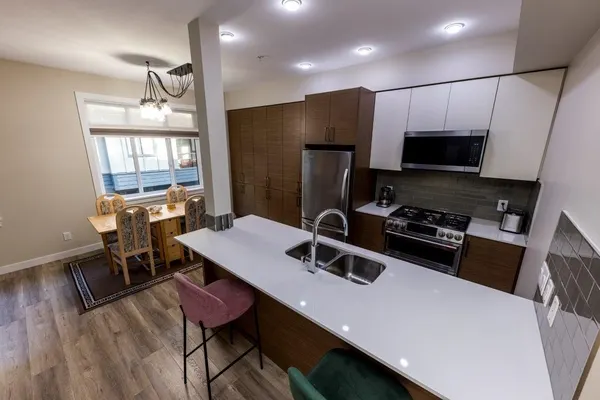 2135 Heritage Park Lane #306