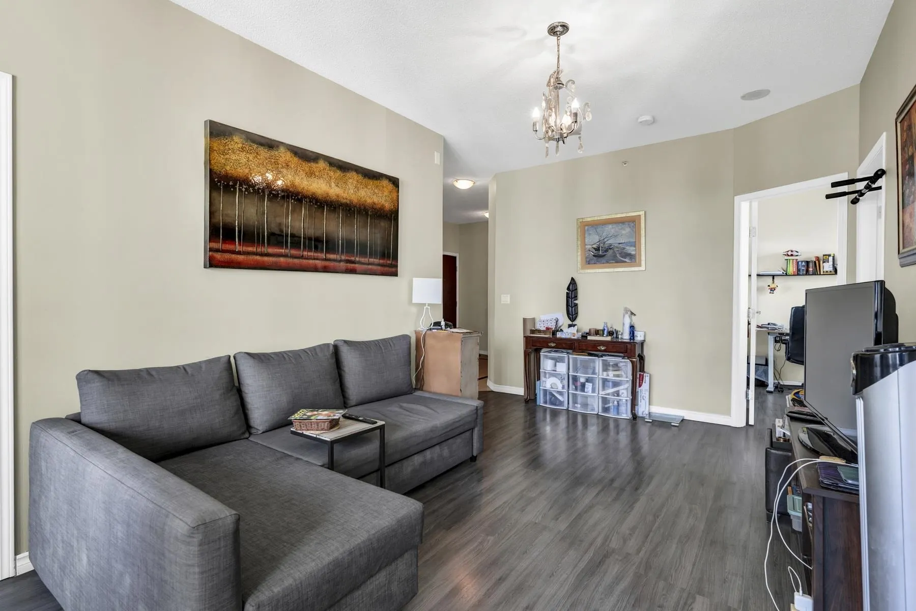 1239 W Georgia Street #607