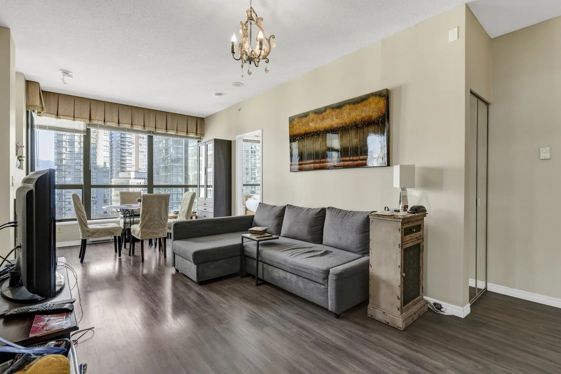 1239 W Georgia Street #607