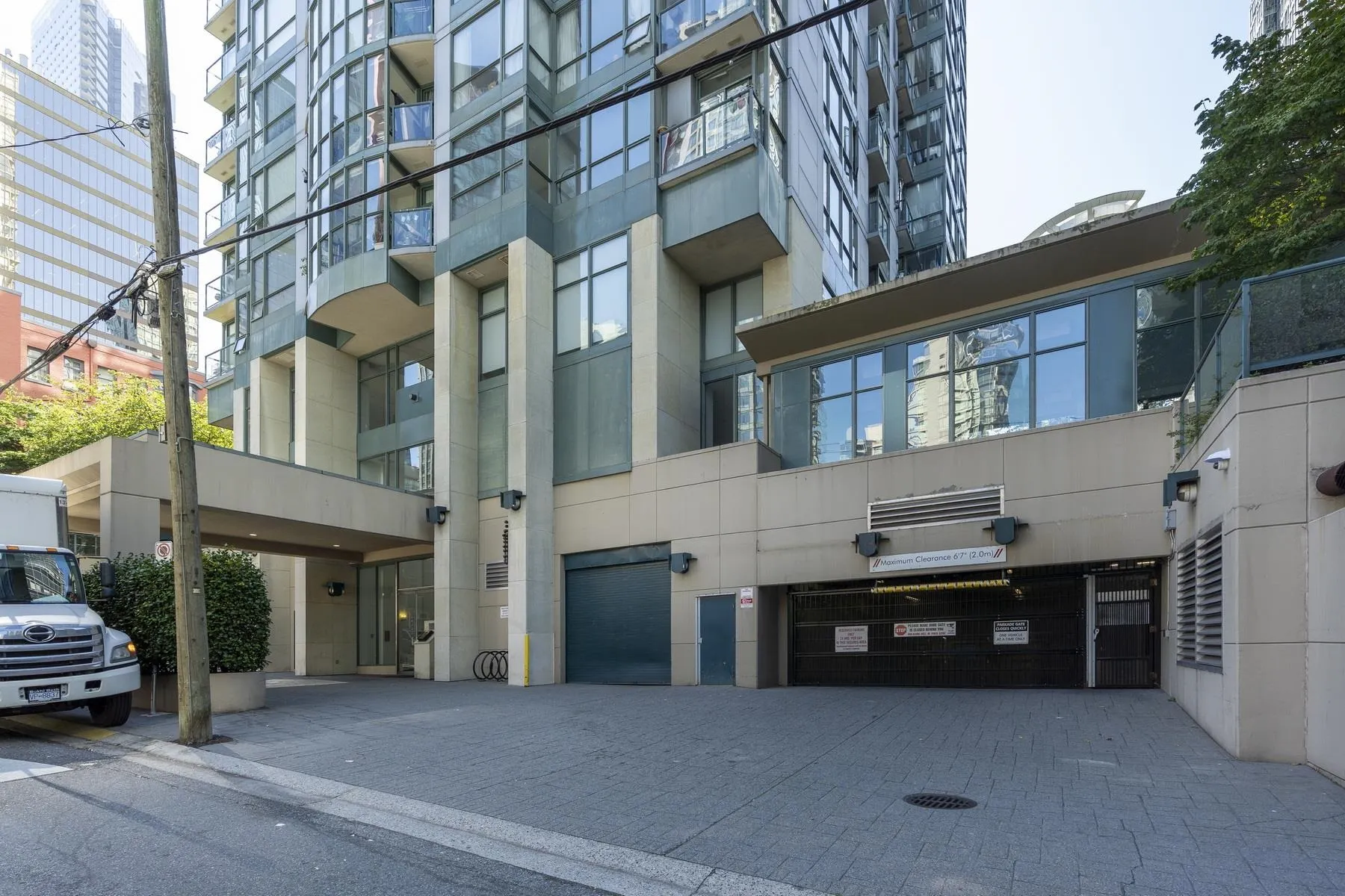 1239 W Georgia Street #607
