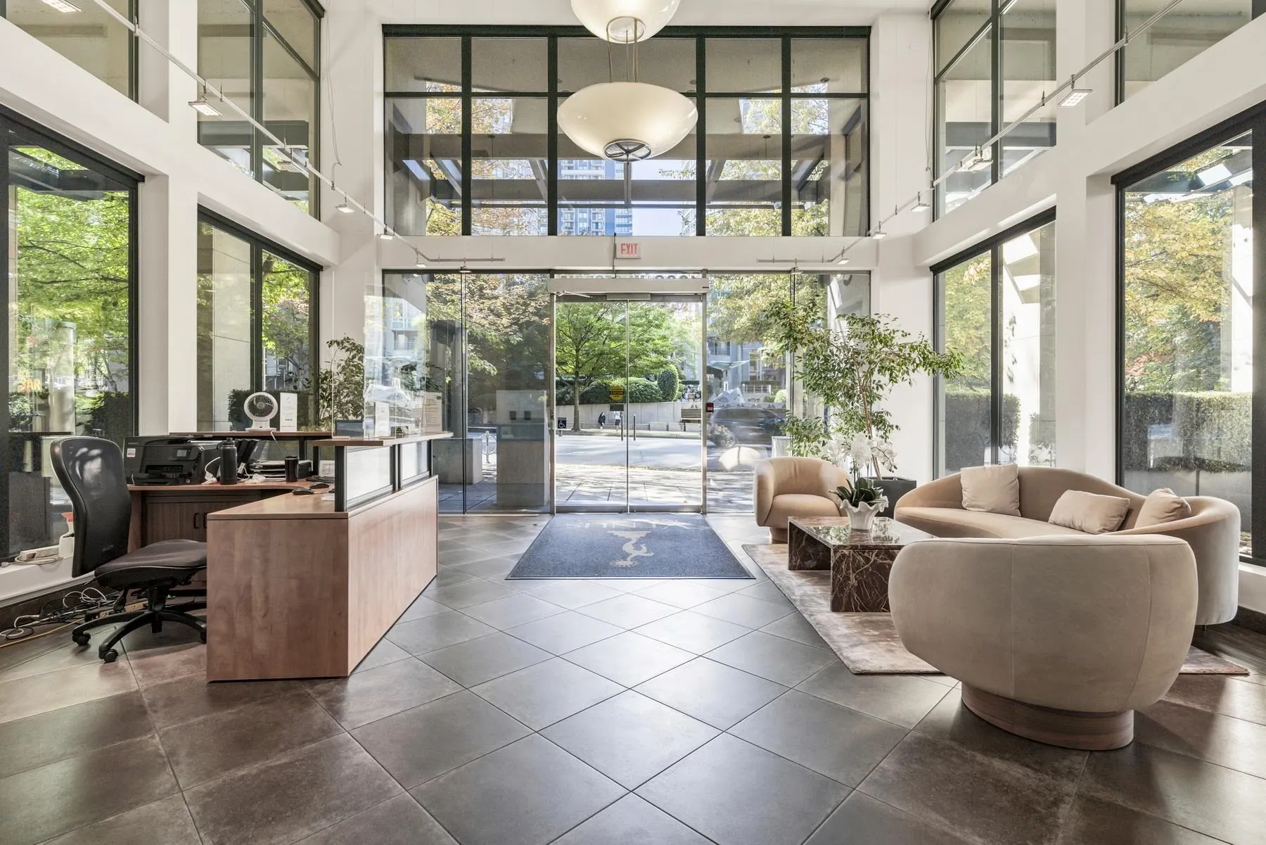 1239 W Georgia Street #607